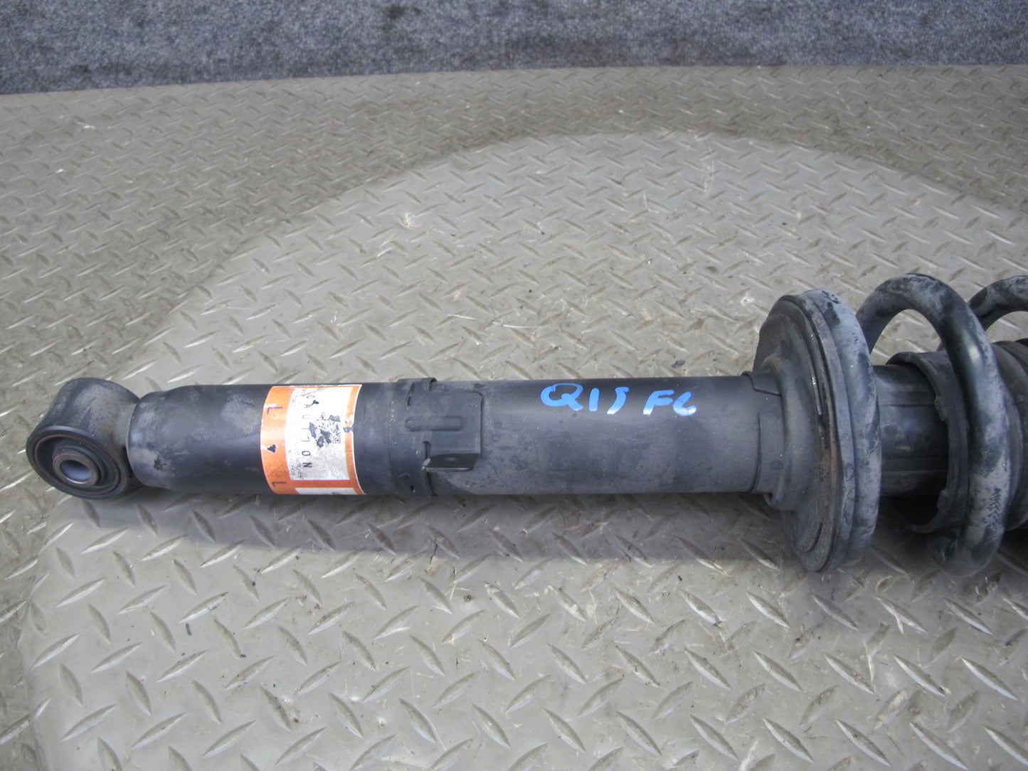 10-15 Lexus GSE20L IS250 Convertible Set of 2 Front Left & Right Shock Strut OEM