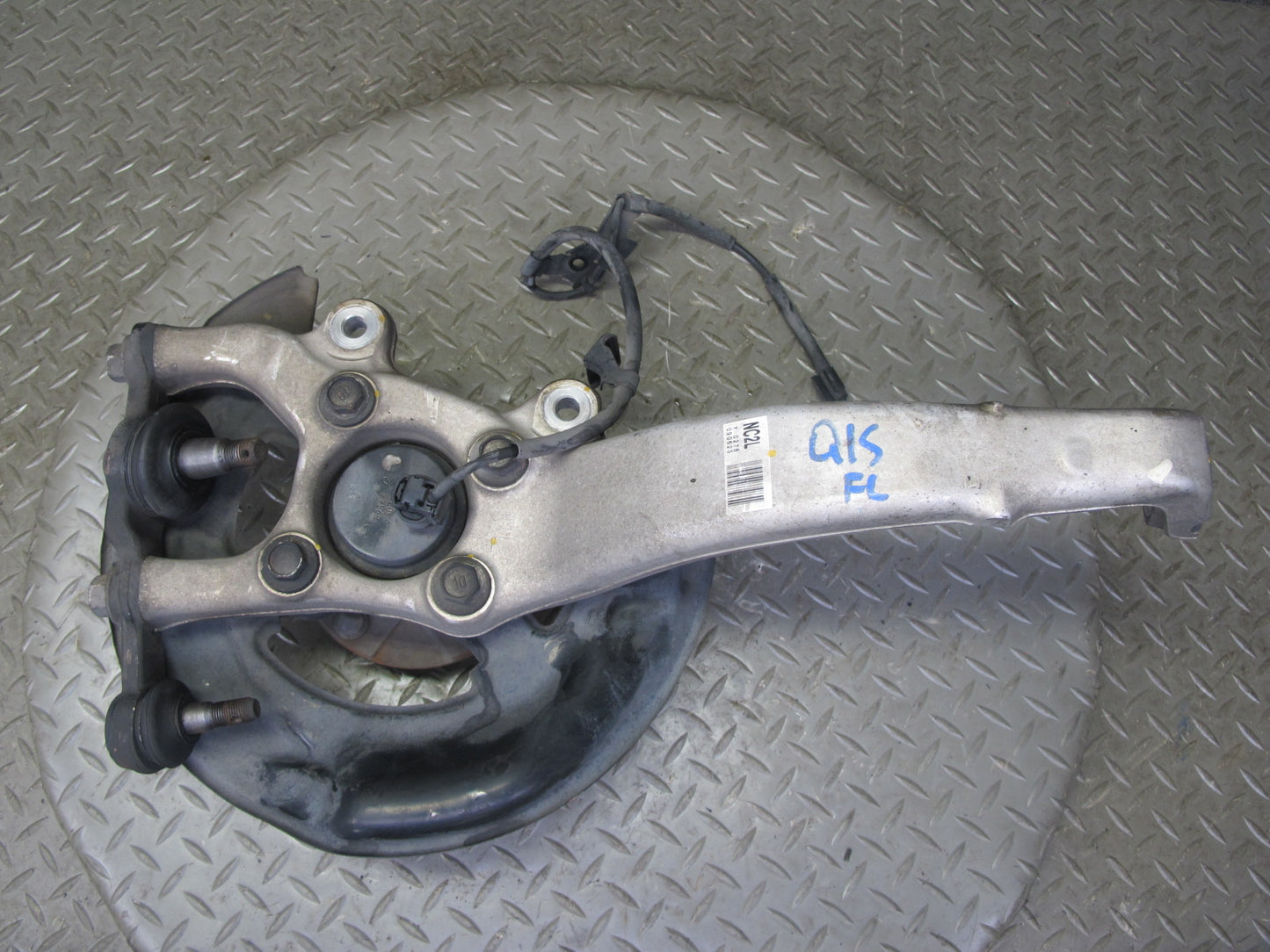 06-15 Lexus GSE20L IS250 RWD Front Left Spindle Knuckle Wheel Hub Bearing OEM