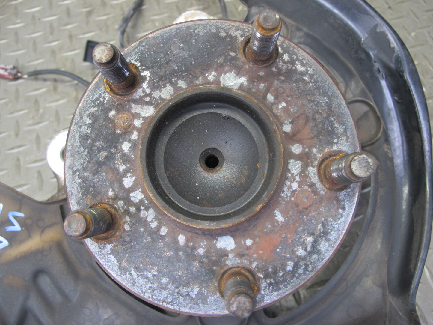06-15 Lexus GSE20L IS250 RWD Front Right Spindle Knuckle Wheel Hub Bearing OEM