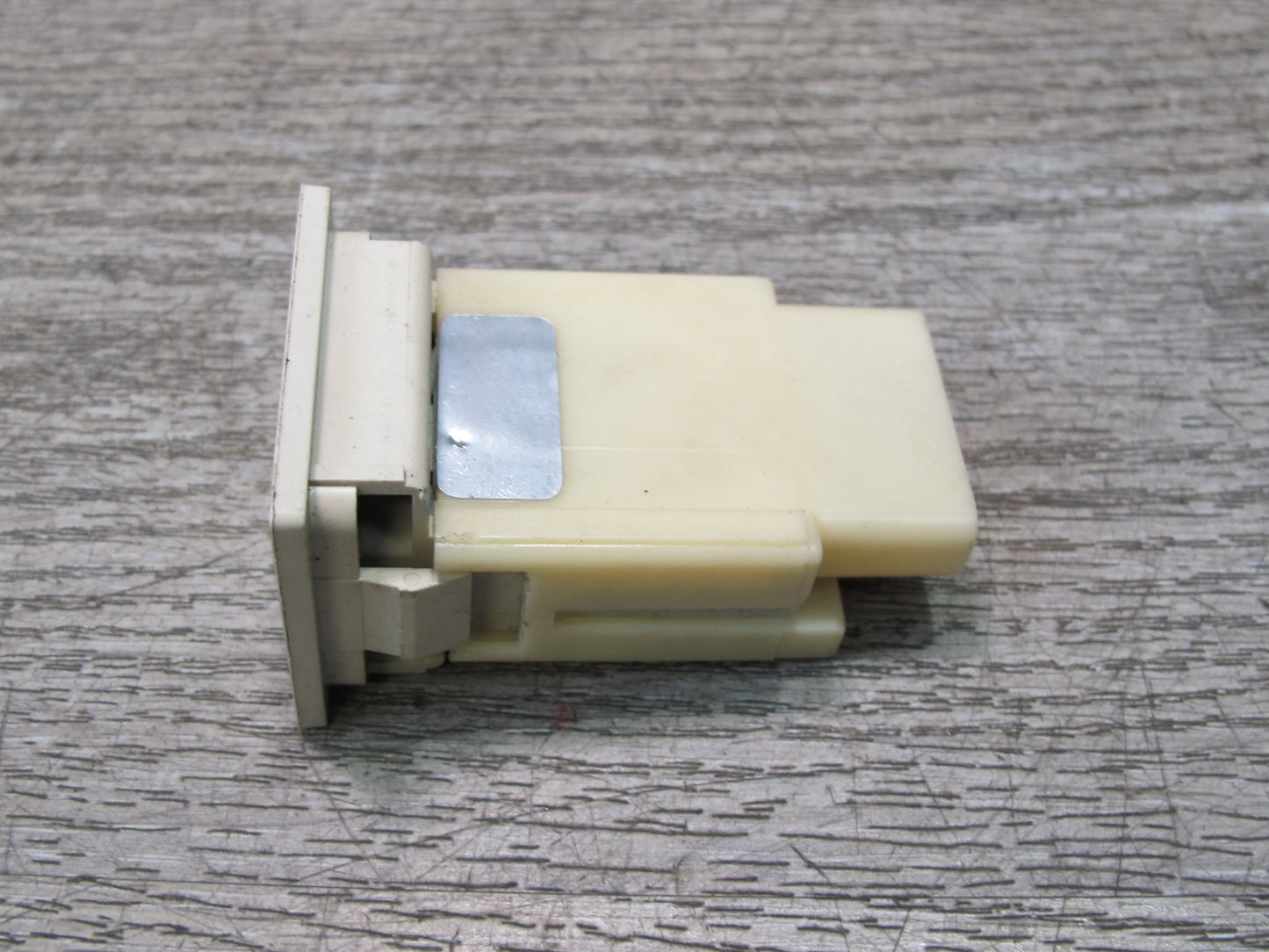 02-10 Lexus Z40 SC430 Trunk Lid Release Fuel Door Lock Unlock Button Switch OEM