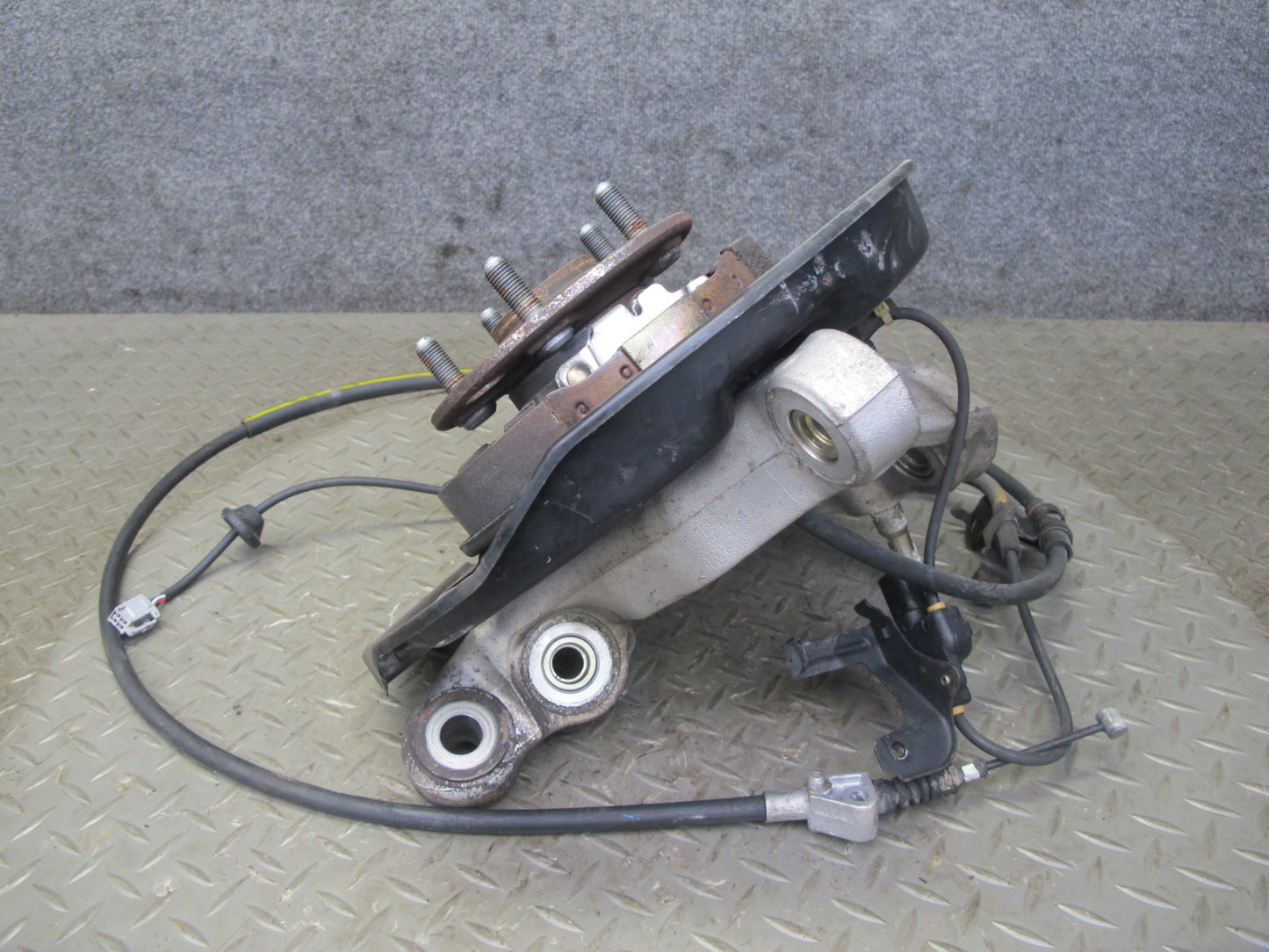 01-06 Lexus LS430 UCF30L RWD Rear Right Spindle Knuckle Wheel Hub Bearing OEM