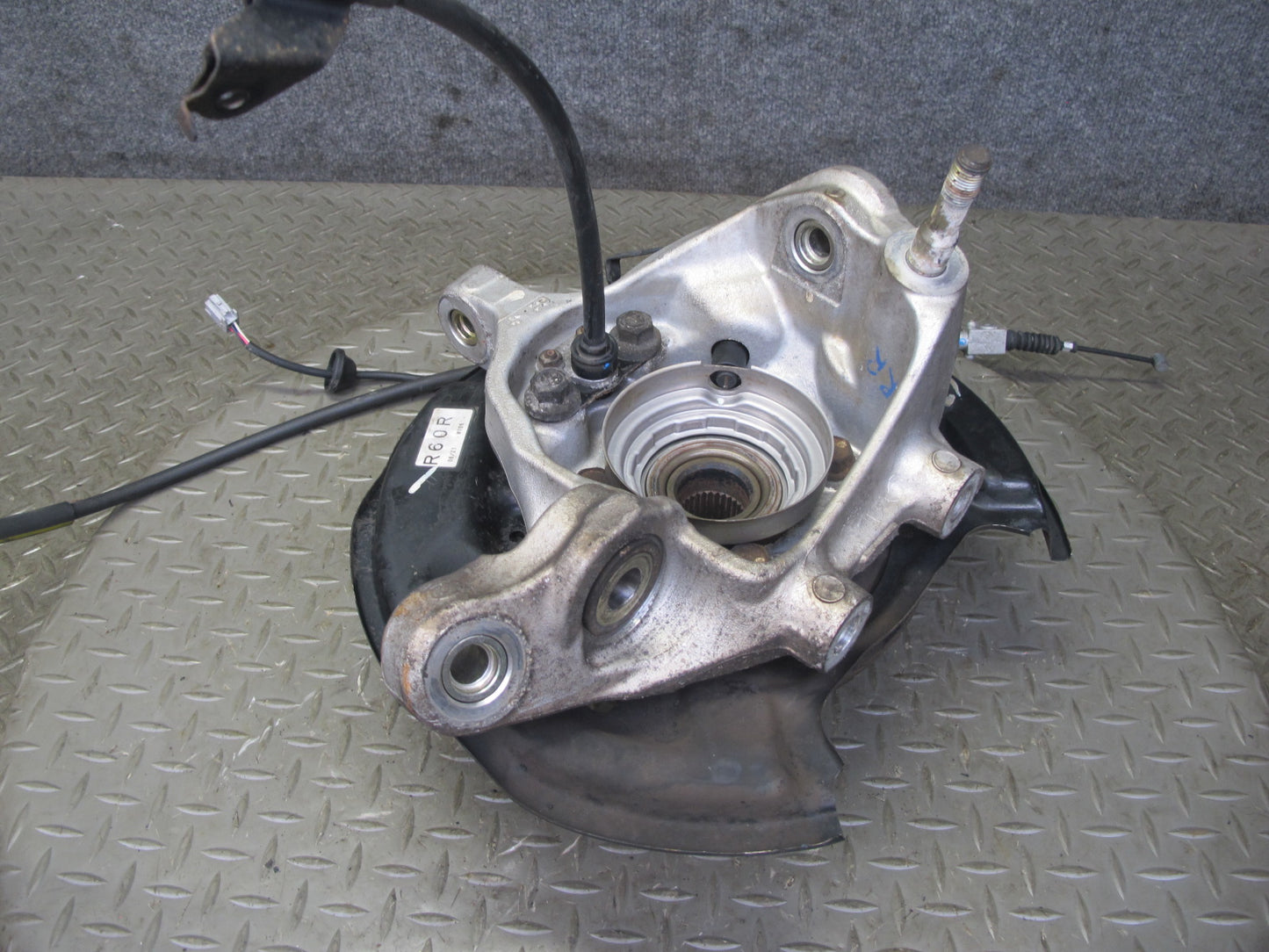 01-06 Lexus LS430 UCF30L RWD Rear Right Spindle Knuckle Wheel Hub Bearing OEM