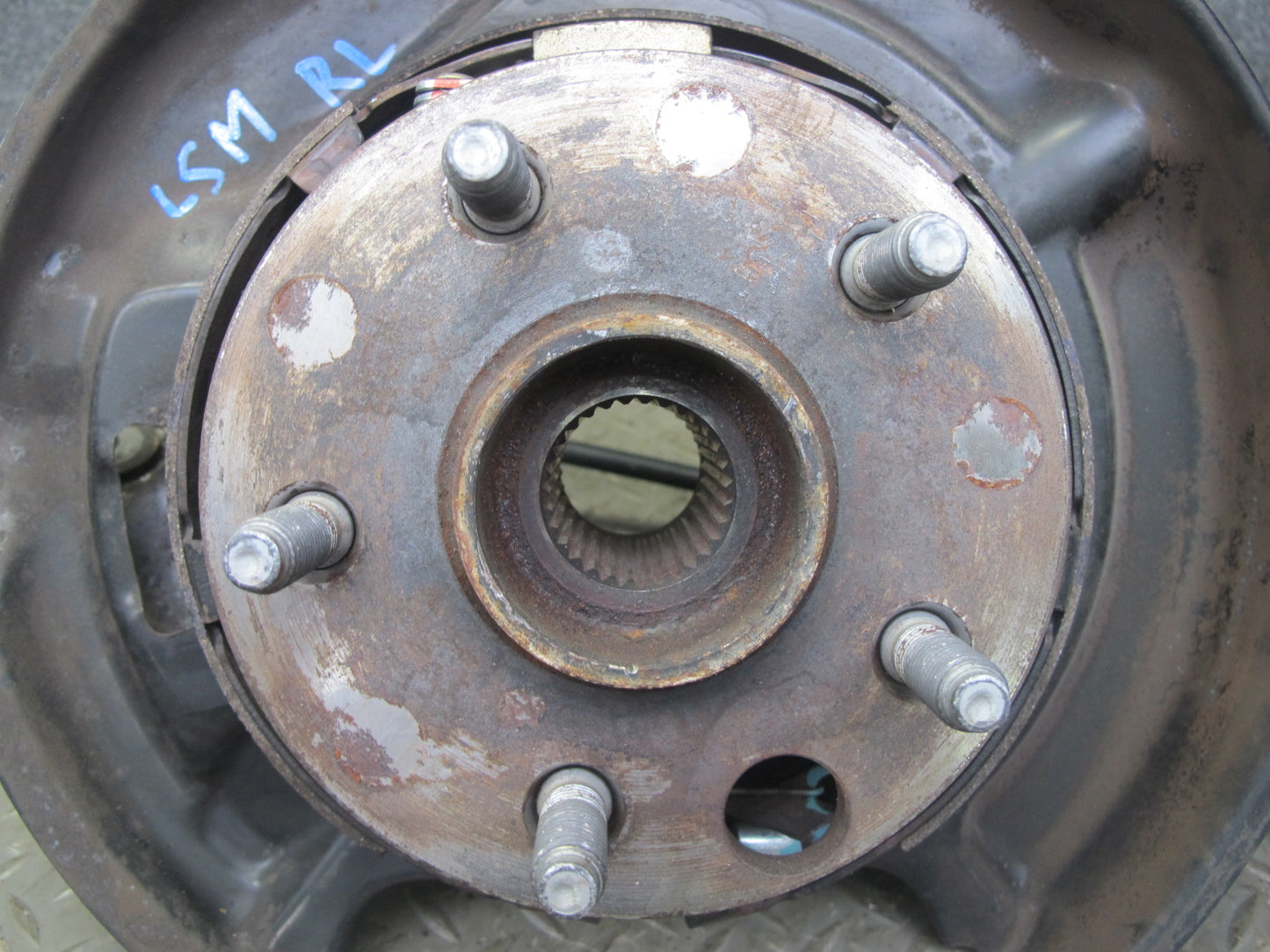 01-06 Lexus LS430 UCF30L RWD Rear Left Spindle Knuckle Wheel Hub Bearing OEM
