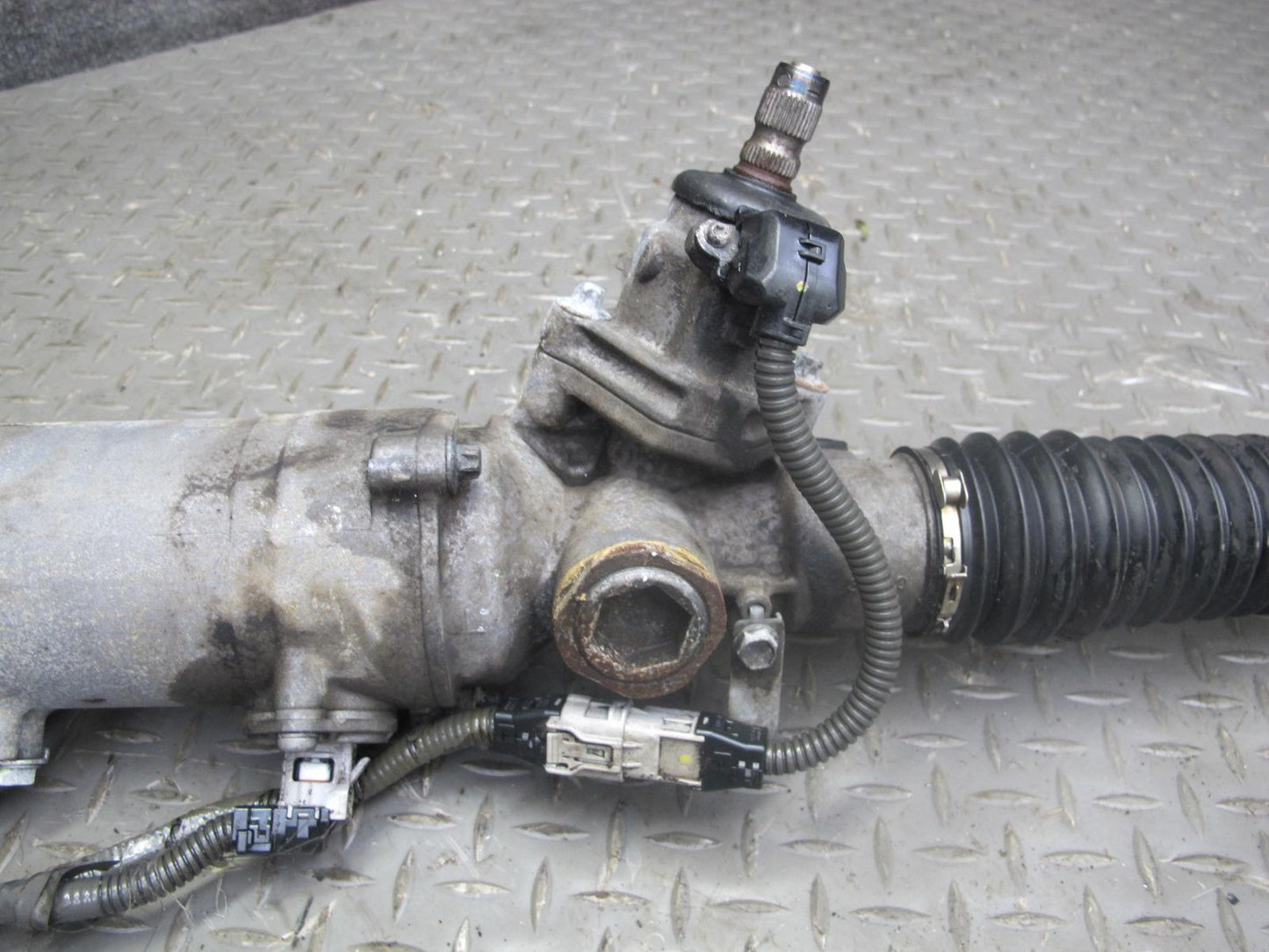 10-15 Lexus IS350 IS250 Convertible RWD Power Steering Rack & Pinion Gear OEM