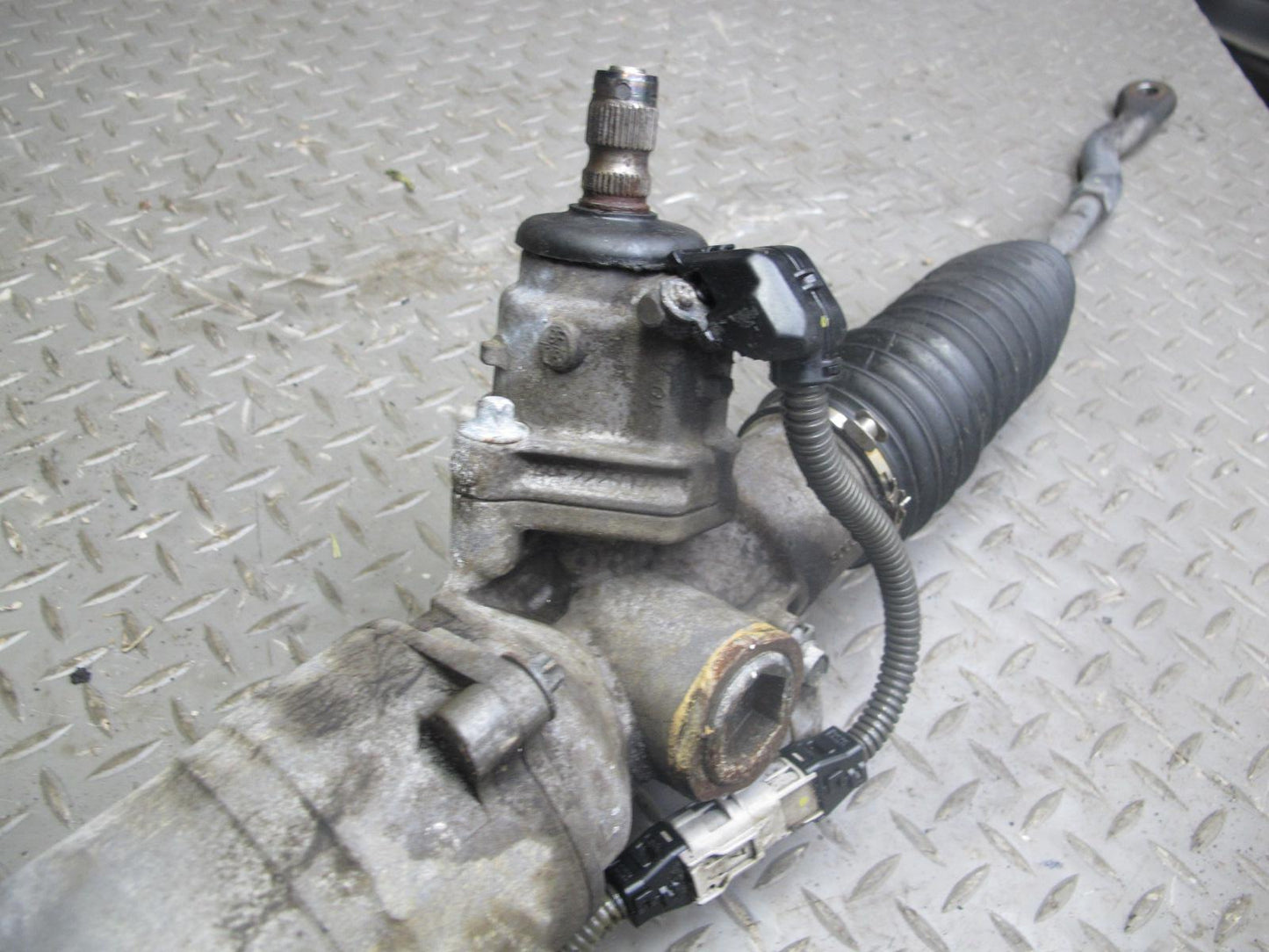 10-15 Lexus IS350 IS250 Convertible RWD Power Steering Rack & Pinion Gear OEM