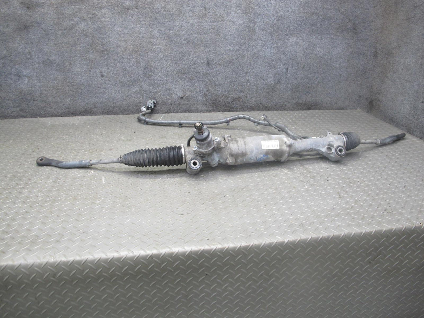 10-15 Lexus IS350 IS250 Convertible RWD Power Steering Rack & Pinion Gear OEM