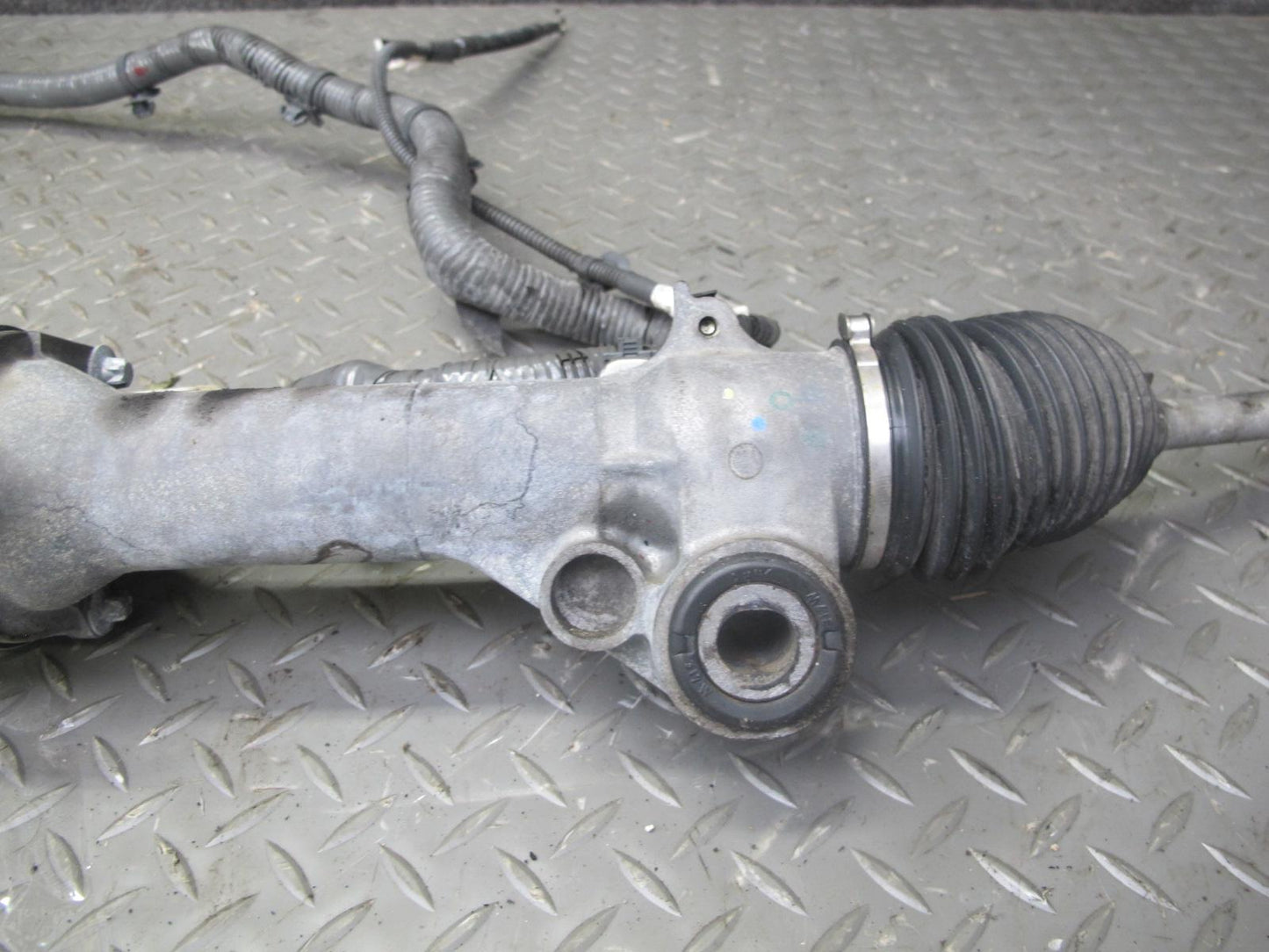 10-15 Lexus IS350 IS250 Convertible RWD Power Steering Rack & Pinion Gear OEM