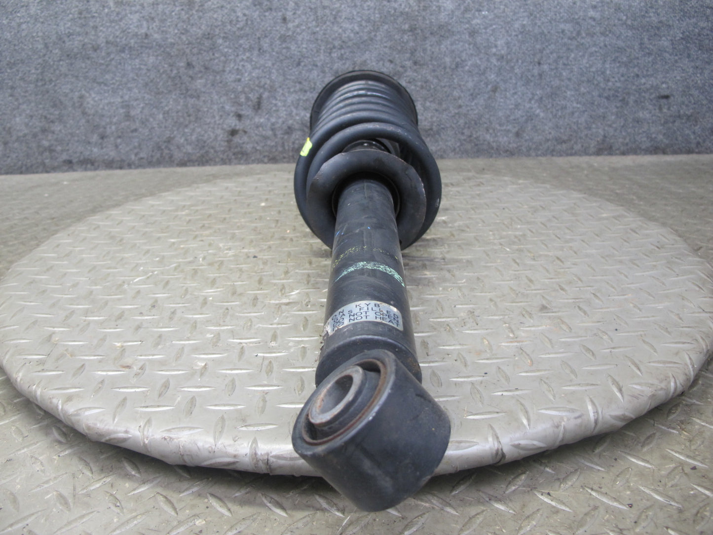 04-06 Lexus UCF30L LS430 Set of 2 Rear Left Right Strut Shock Absorber 116K OEM