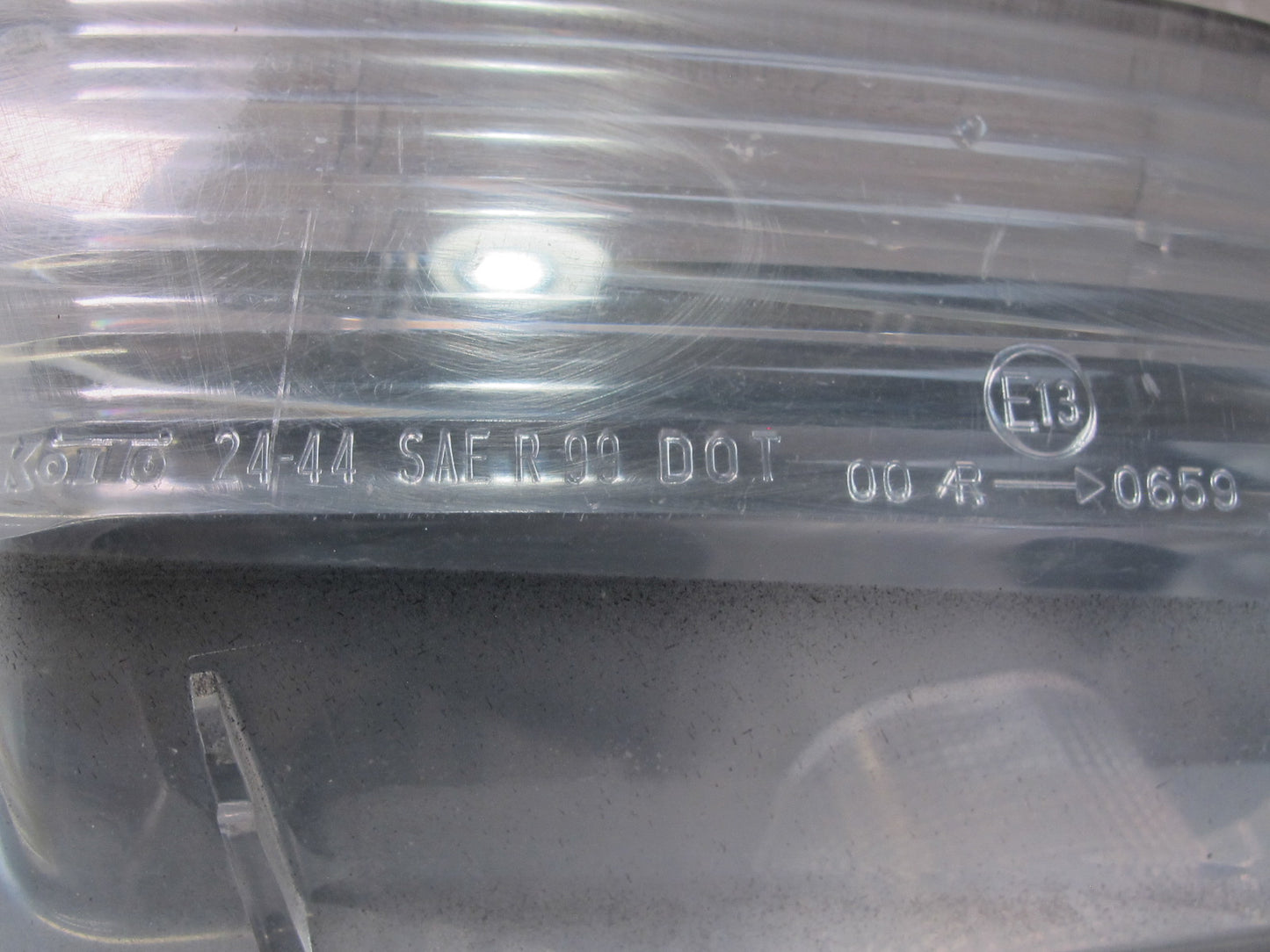 02-05 Lexus SC430 Set of 2 Rear Bumper Left & Right Backup Reverse Light OEM