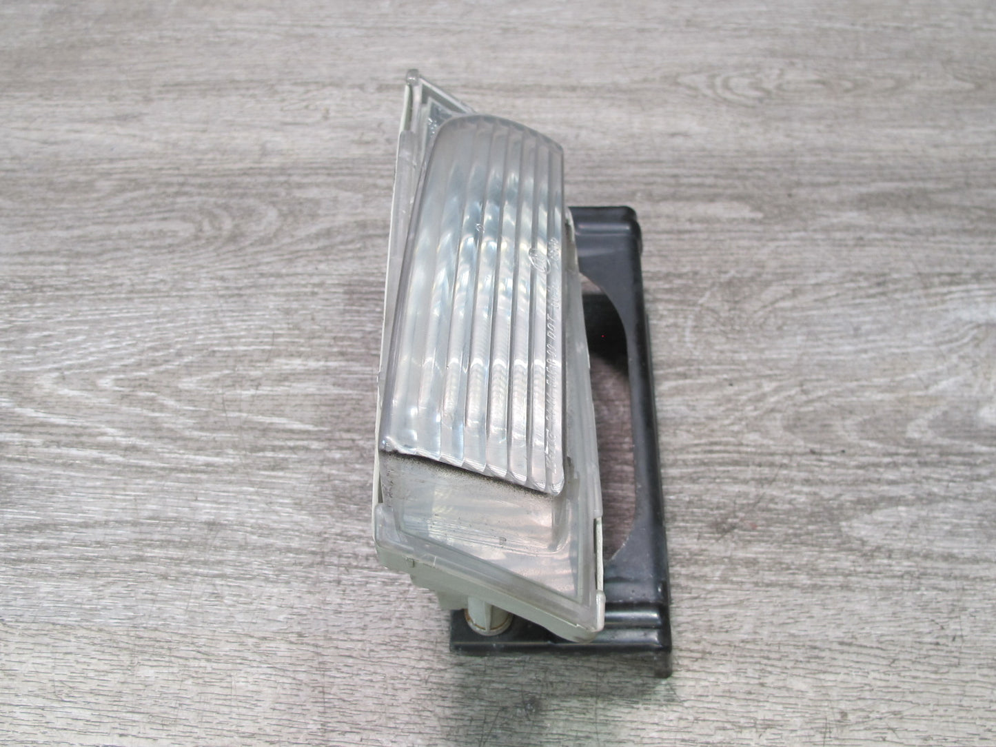 02-05 Lexus SC430 Set of 2 Rear Bumper Left & Right Backup Reverse Light OEM
