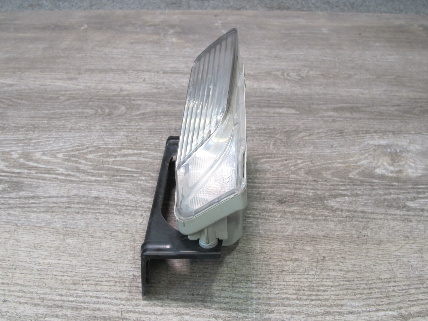 02-05 Lexus SC430 Set of 2 Rear Bumper Left & Right Backup Reverse Light OEM