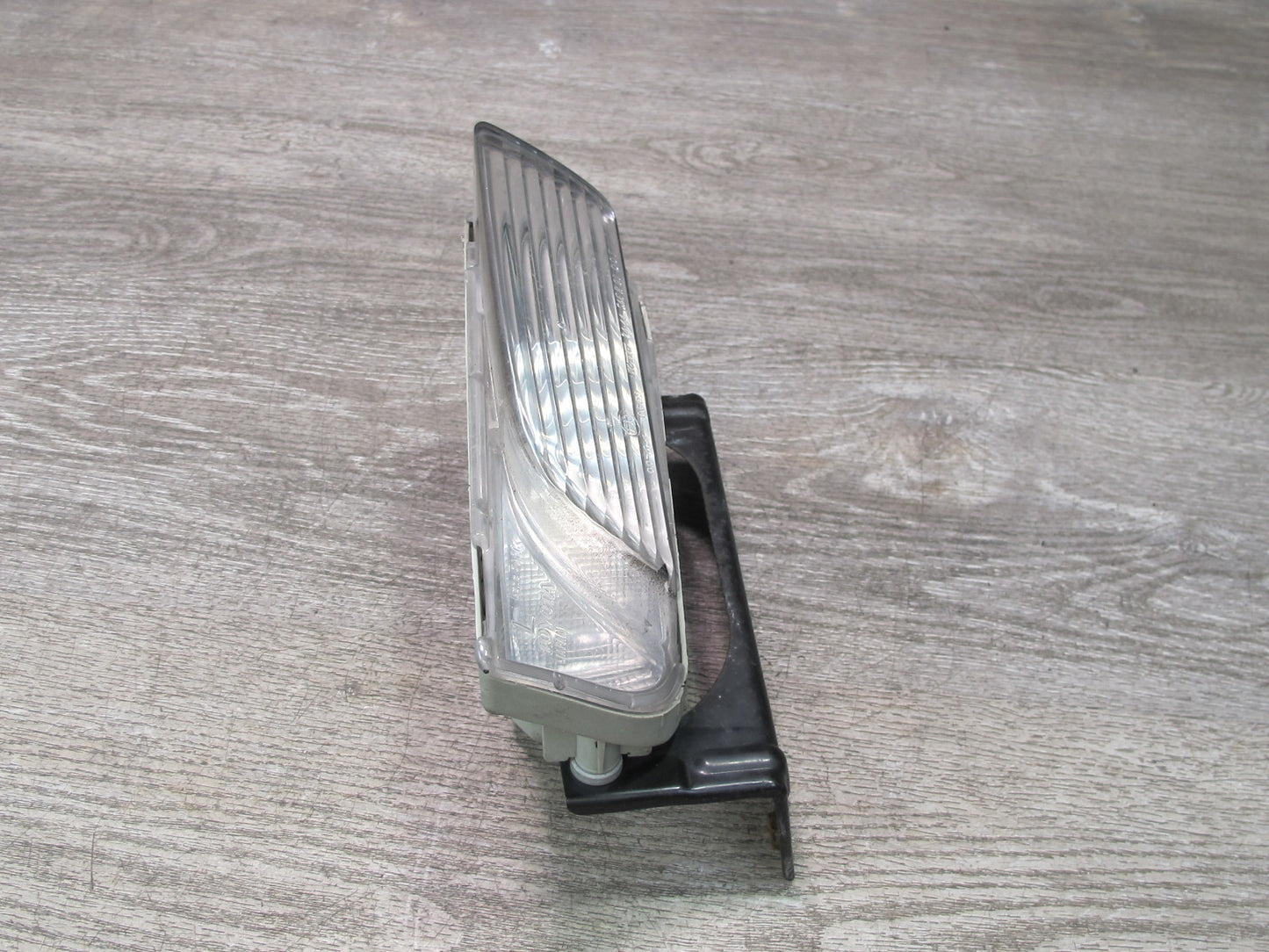 02-05 Lexus SC430 Set of 2 Rear Bumper Left & Right Backup Reverse Light OEM