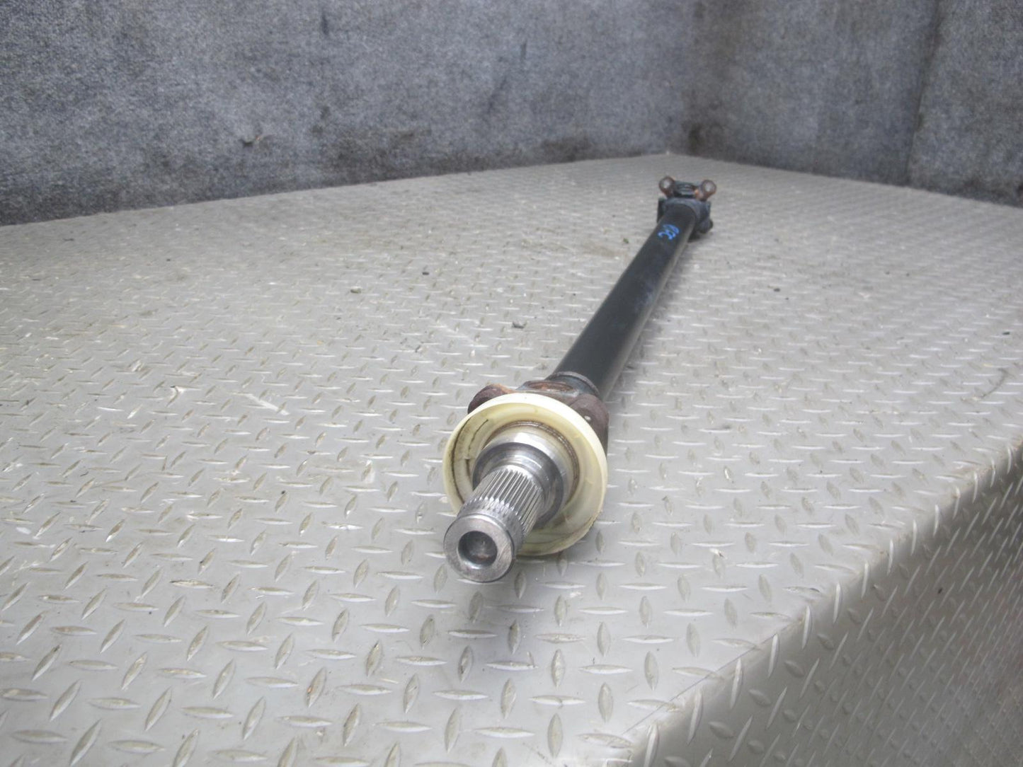 11-16 BMW F01 F07 F10 550Xi AWD Front Drive Shaft Driveshaft 103K Miles OEM