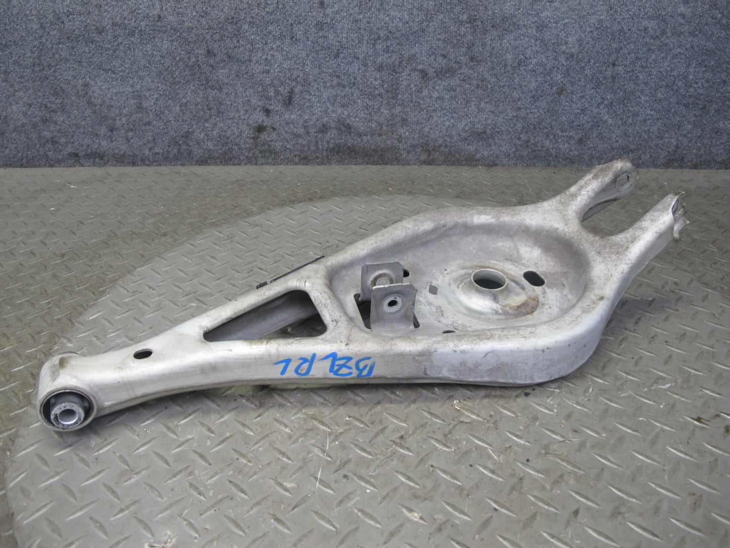 09-16 BMW E89 Z4 Set of 2 Rear Left Suspension Lower Control Arm OEM