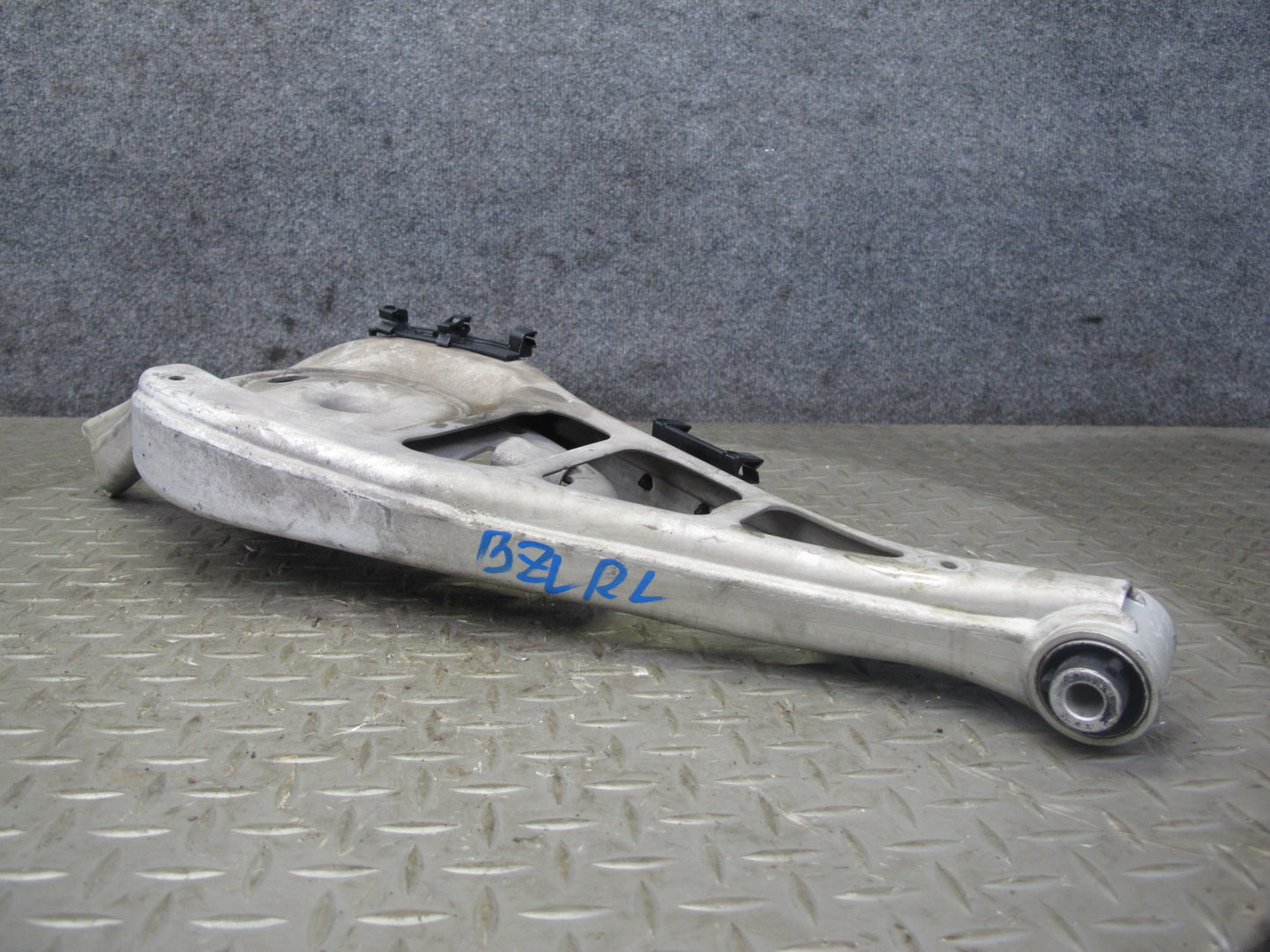 09-16 BMW E89 Z4 Set of 2 Rear Left Suspension Lower Control Arm OEM