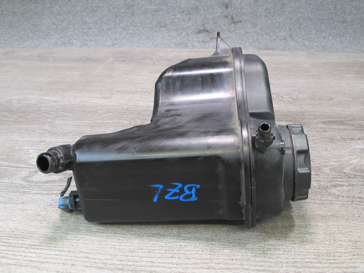 09-16 BMW E89 Z4 Engine Coolant Expansion Overflow Reservoir Tank OEM