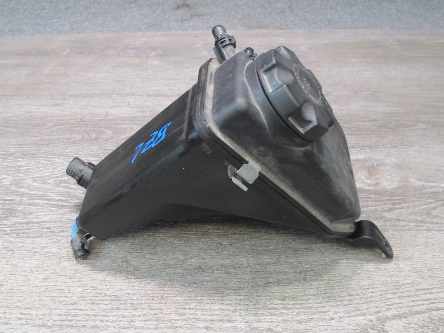 09-16 BMW E89 Z4 Engine Coolant Expansion Overflow Reservoir Tank OEM