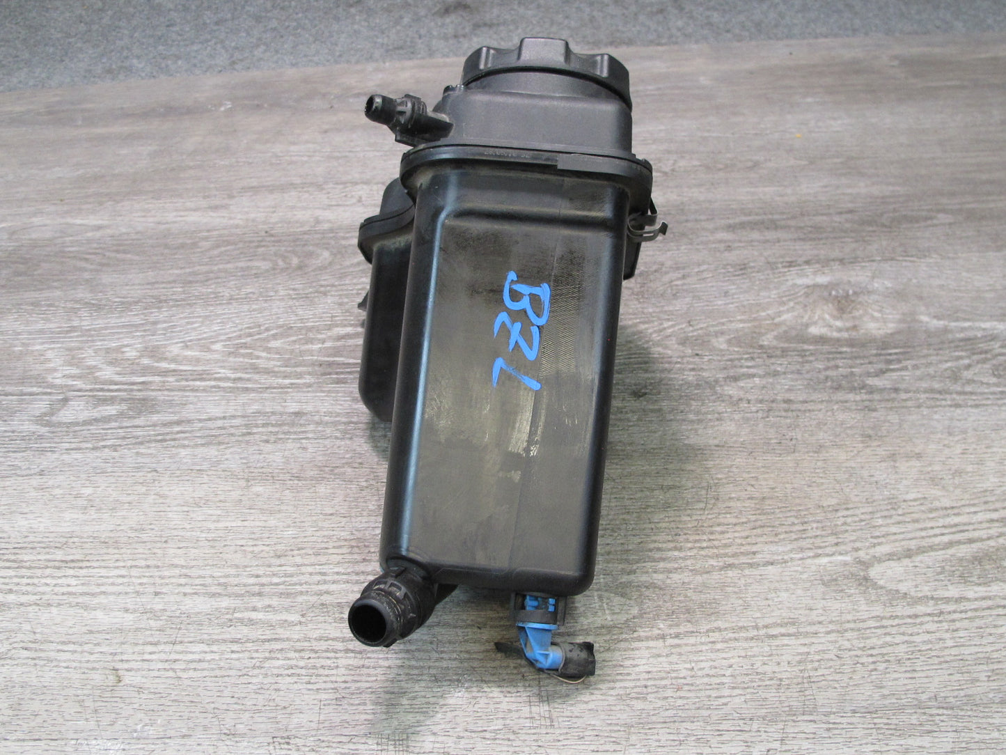 09-16 BMW E89 Z4 Engine Coolant Expansion Overflow Reservoir Tank OEM