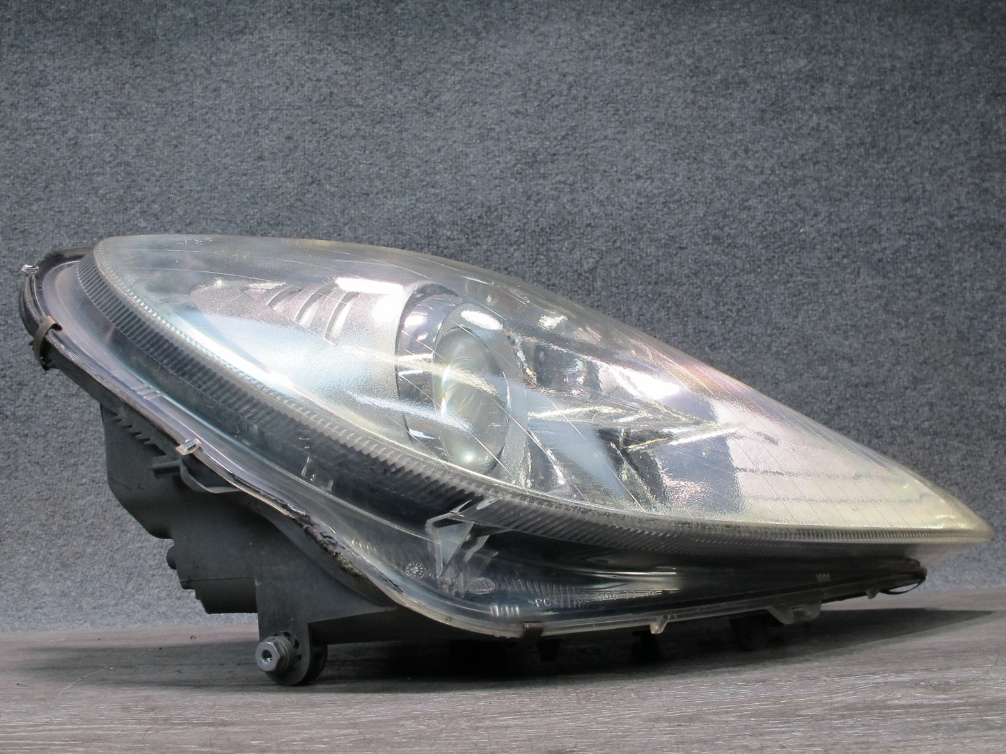 05-11 Mercedes R171 Slk-class Front Right Halogen Headlight Lamp OEM