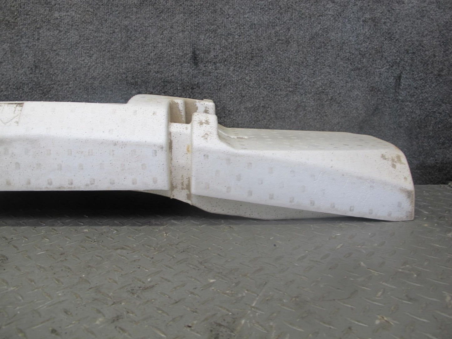 2011-2017 Infiniti QX56 QX80 Rear Bumper Cover Impact Energy Absorber Foam