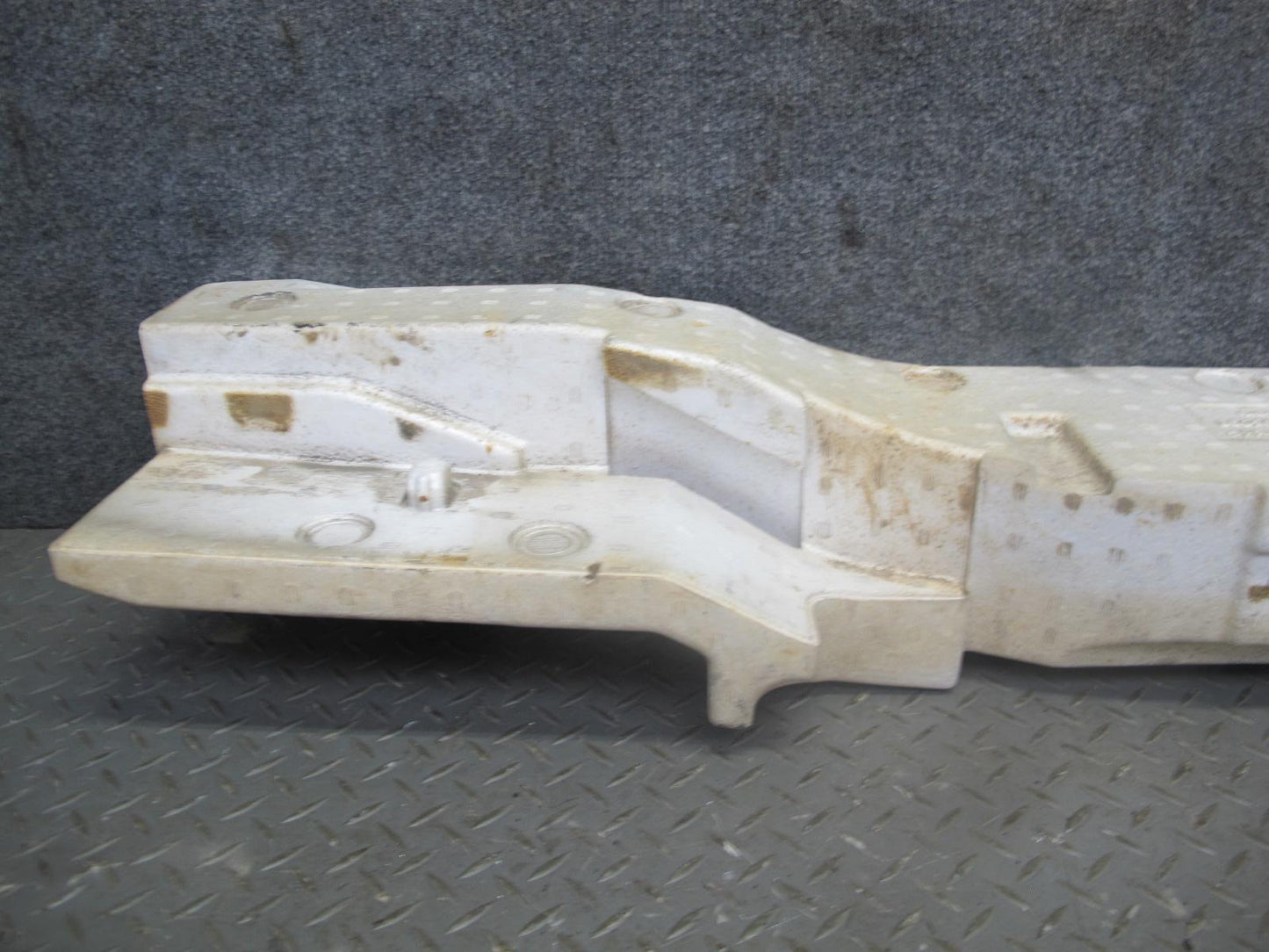2011-2017 Infiniti QX56 QX80 Rear Bumper Cover Impact Energy Absorber Foam