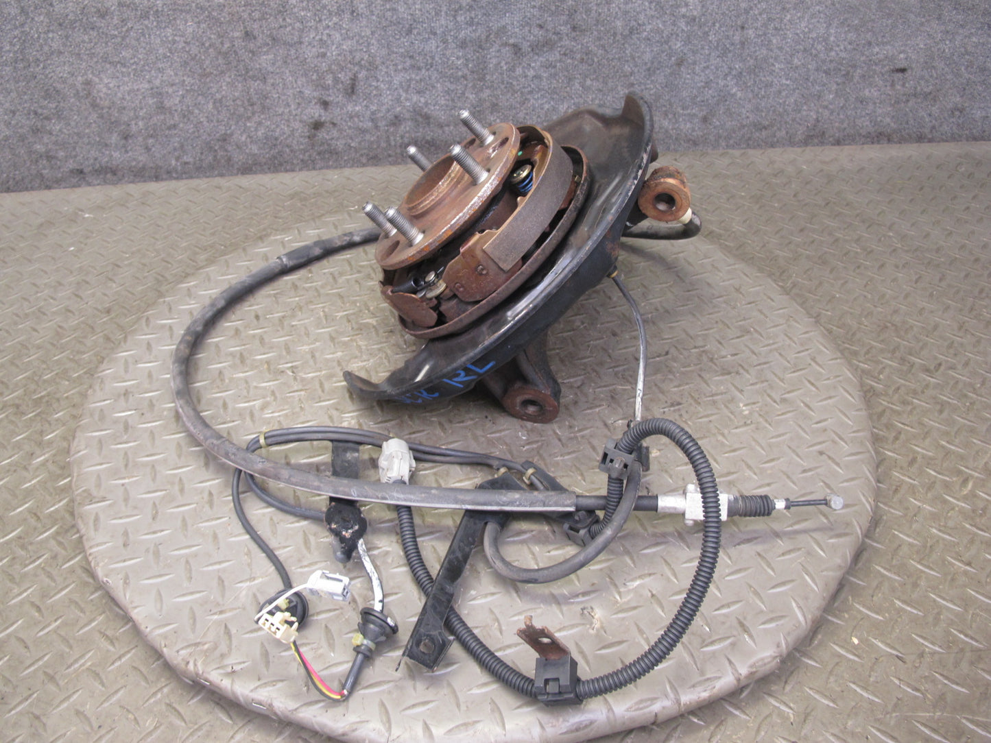 02-10 Lexus SC430 Rear Left Driver Side Spindle Knuckle Wheel Hub Bearing OEM