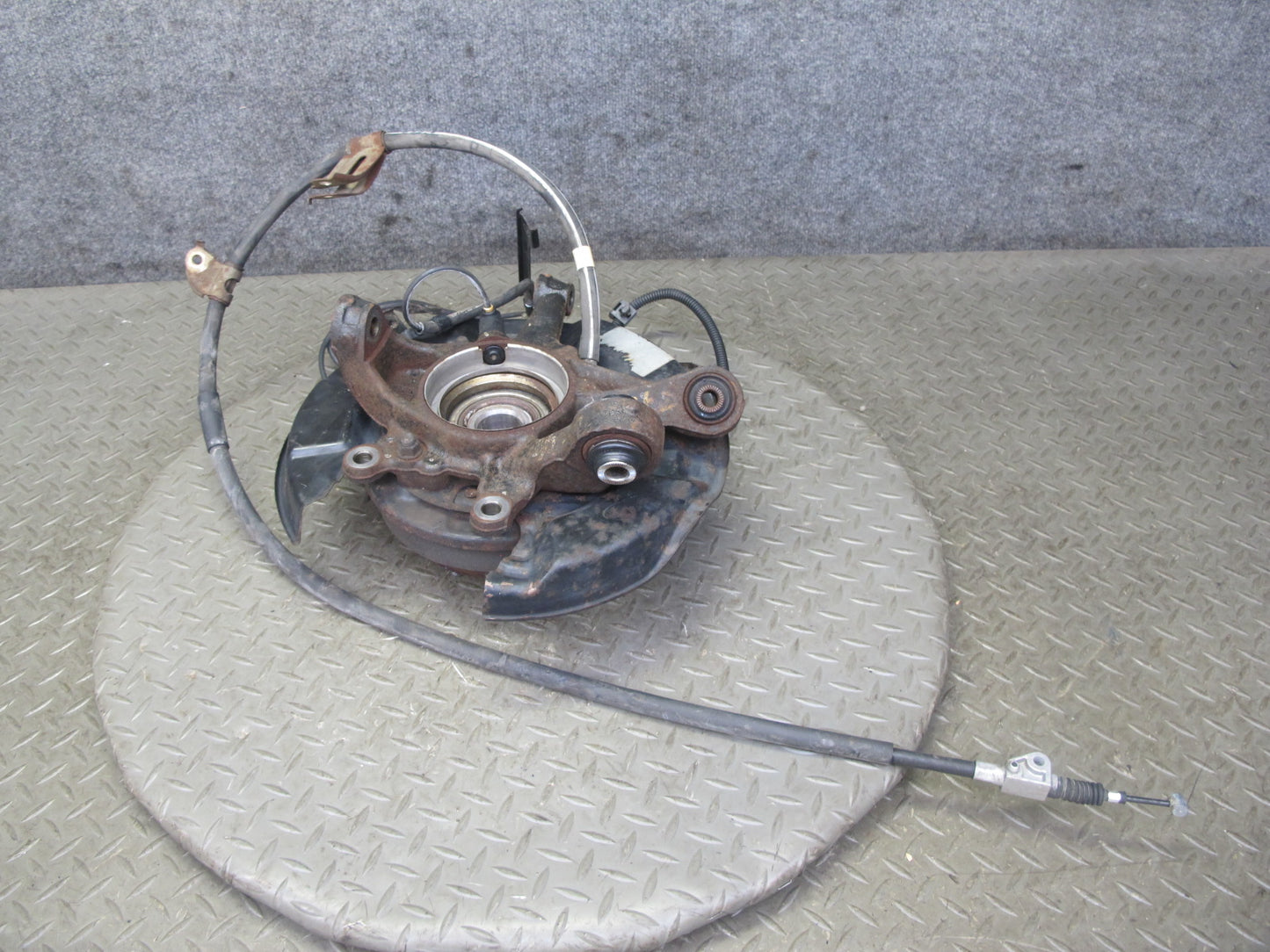 02-10 Lexus SC430 Rear Left Driver Side Spindle Knuckle Wheel Hub Bearing OEM
