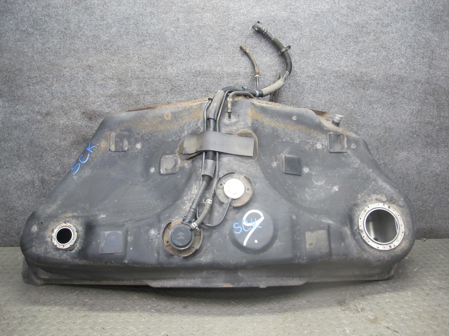 02-05 Lexus Z40 SC430 Gas Fuel Tank Assembly OEM