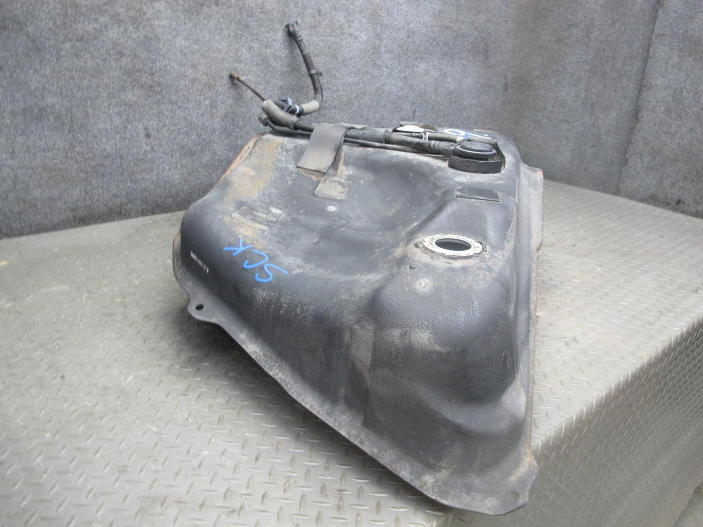 02-05 Lexus Z40 SC430 Gas Fuel Tank Assembly OEM