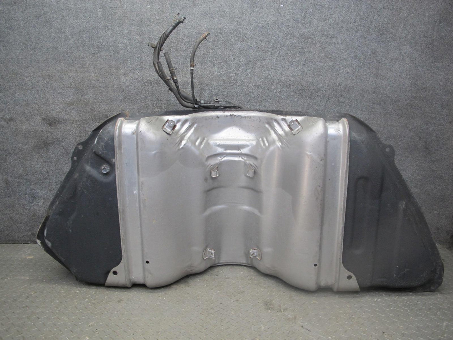 02-05 Lexus Z40 SC430 Gas Fuel Tank Assembly OEM