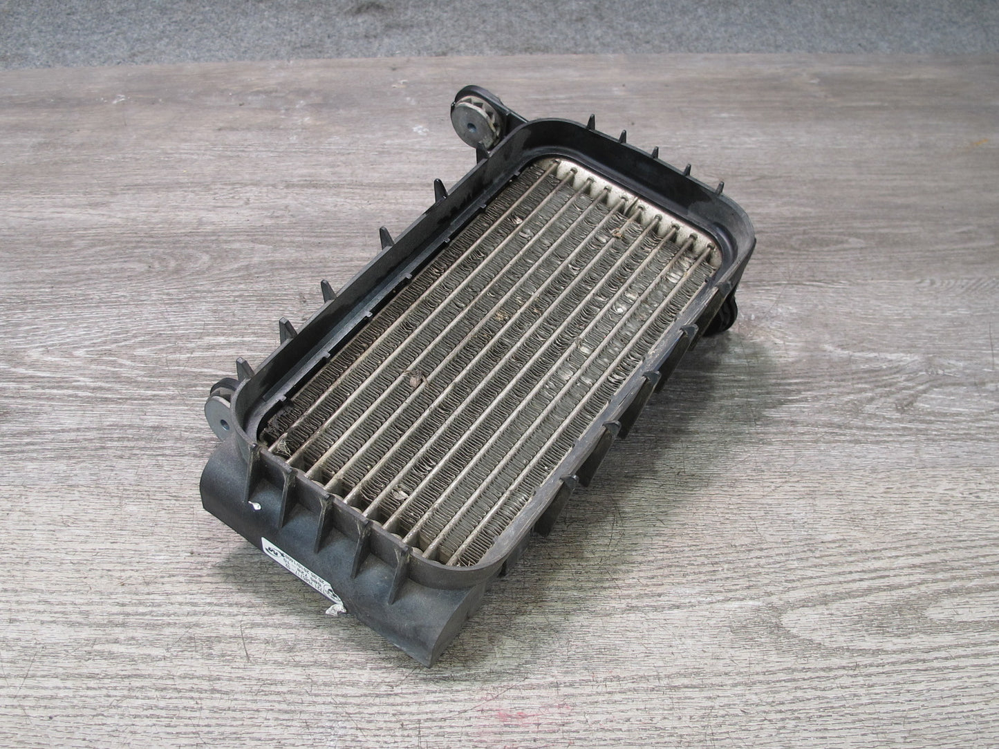 09-16 BMW E89 Z4 N54 35i Engine Oil Cooler Heat Exchanger 7585717 OEM