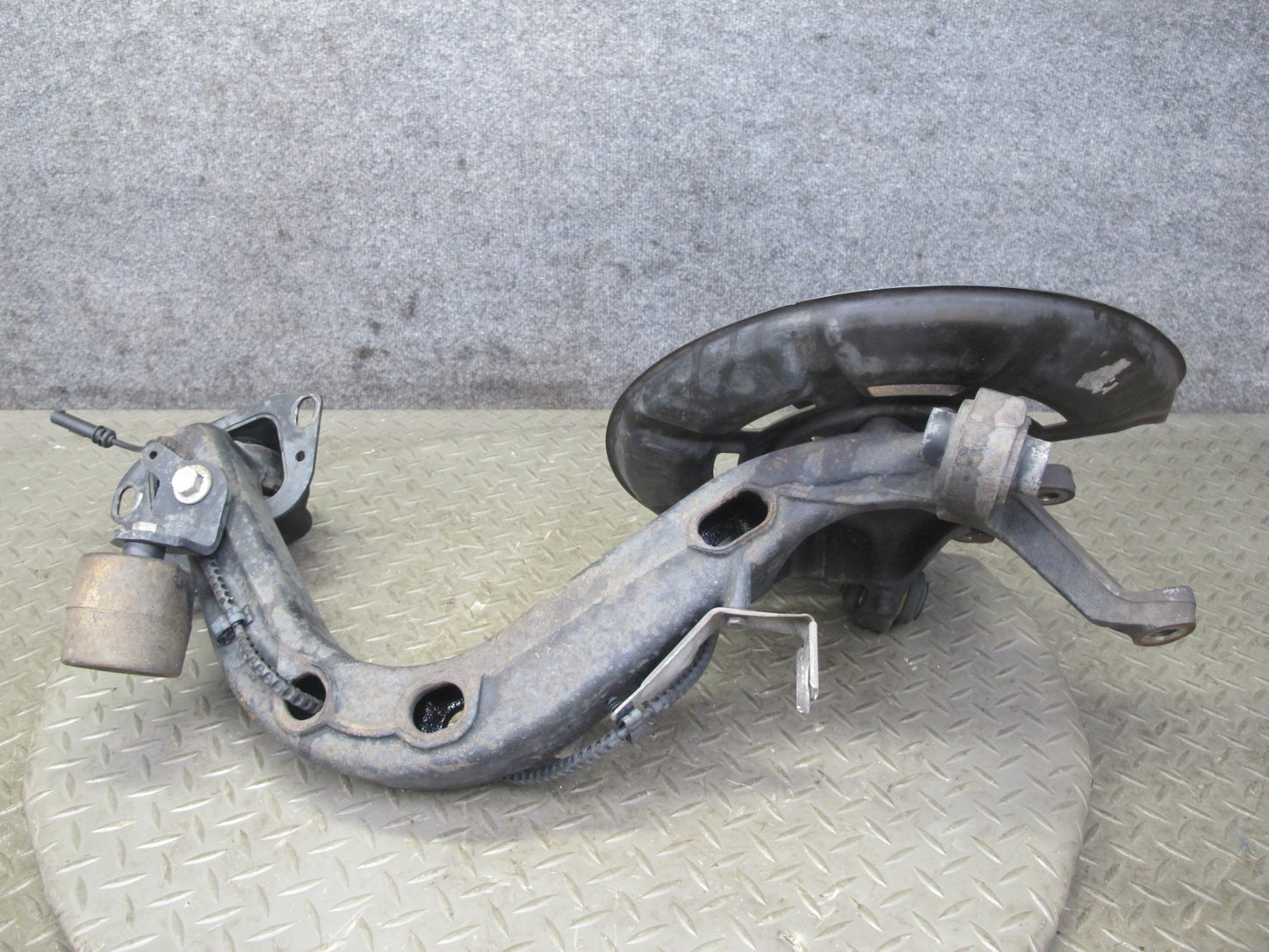 09-16 BMW E89 Z4 Rear Left Spindle Knuckle Wheel Hub Trailing Arm 105K Miles OEM