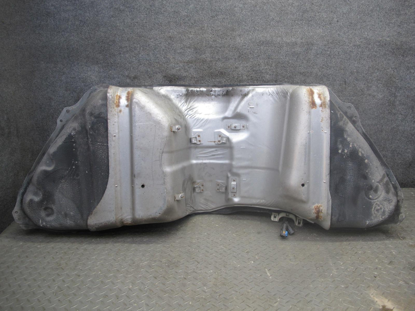 06-15 Lexus IS350 IS250 Gas Fuel Tank w Heat Shield Assembly OEM