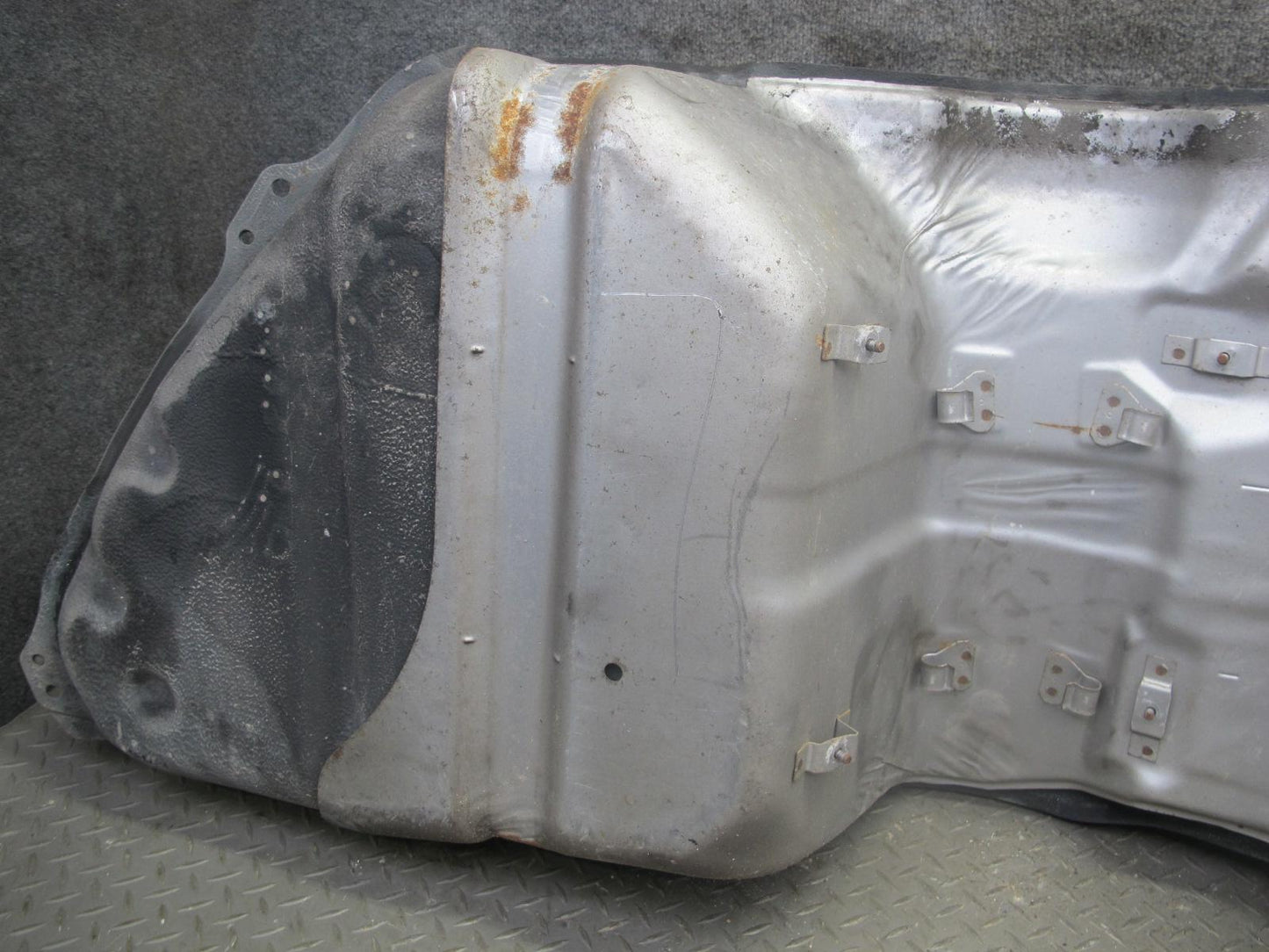 06-15 Lexus IS350 IS250 Gas Fuel Tank w Heat Shield Assembly OEM