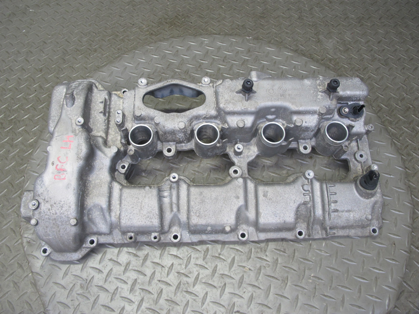 11-13 BMW F07 F12 F10 550I N63 Left Engine Cylinder Head Valve Cover 103K OEM