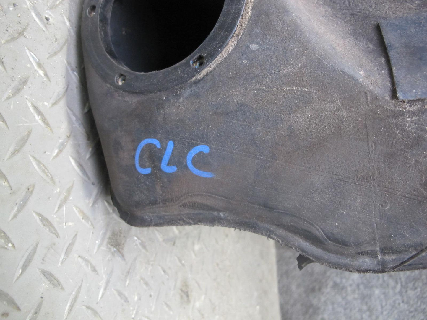 97-98 Chevrolet Corvette C5 Rear Left Gas Fuel Tank Unit 10410831 OEM