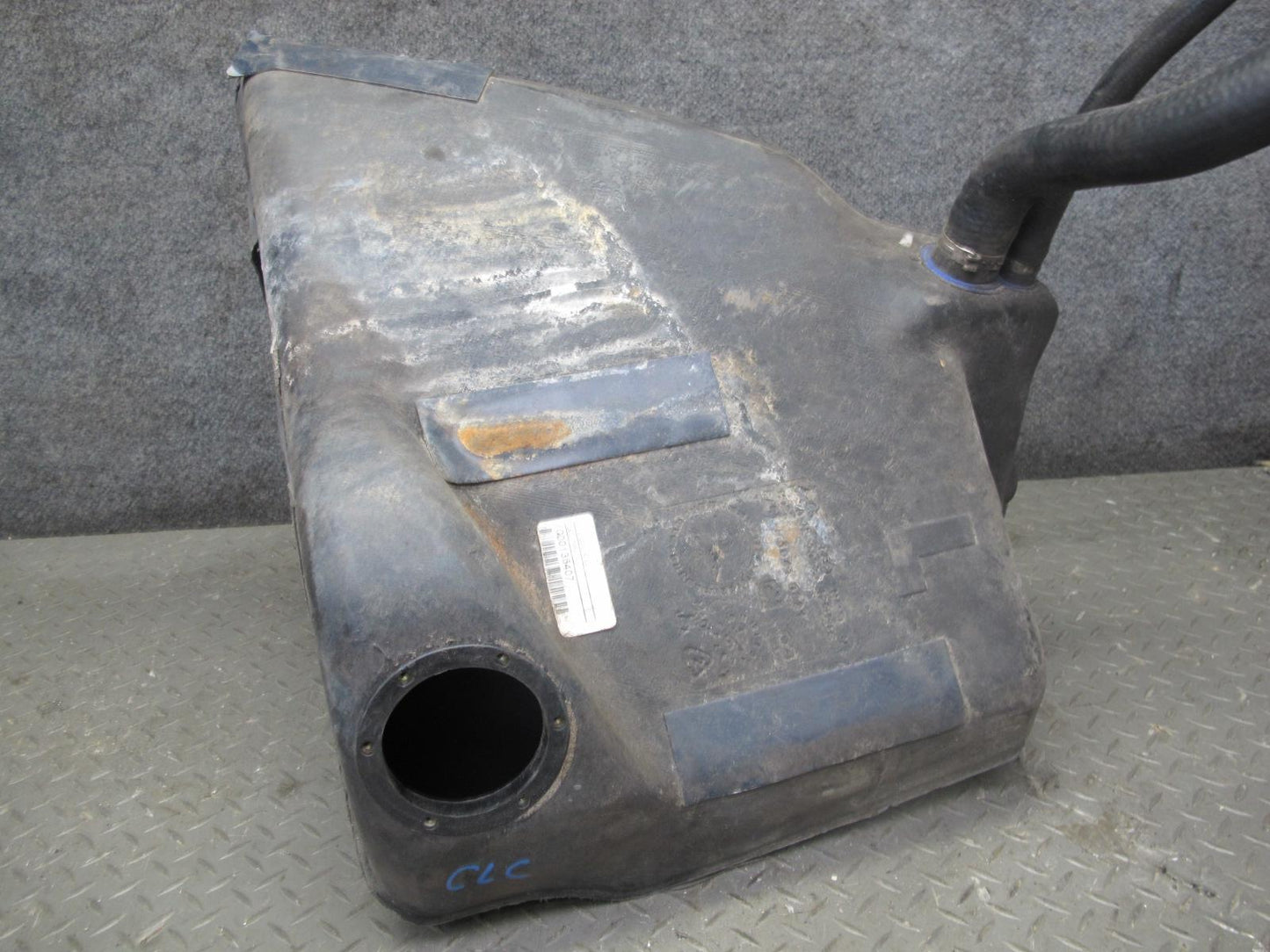 97-98 Chevrolet Corvette C5 Rear Left Gas Fuel Tank Unit 10410831 OEM