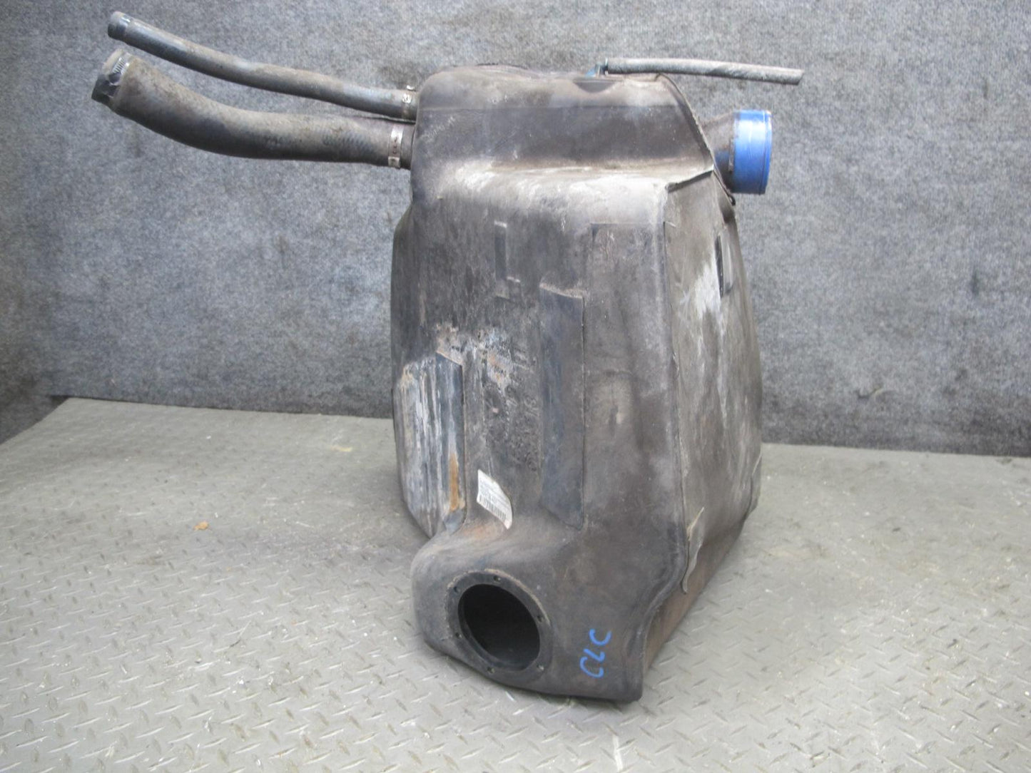 97-98 Chevrolet Corvette C5 Rear Left Gas Fuel Tank Unit 10410831 OEM