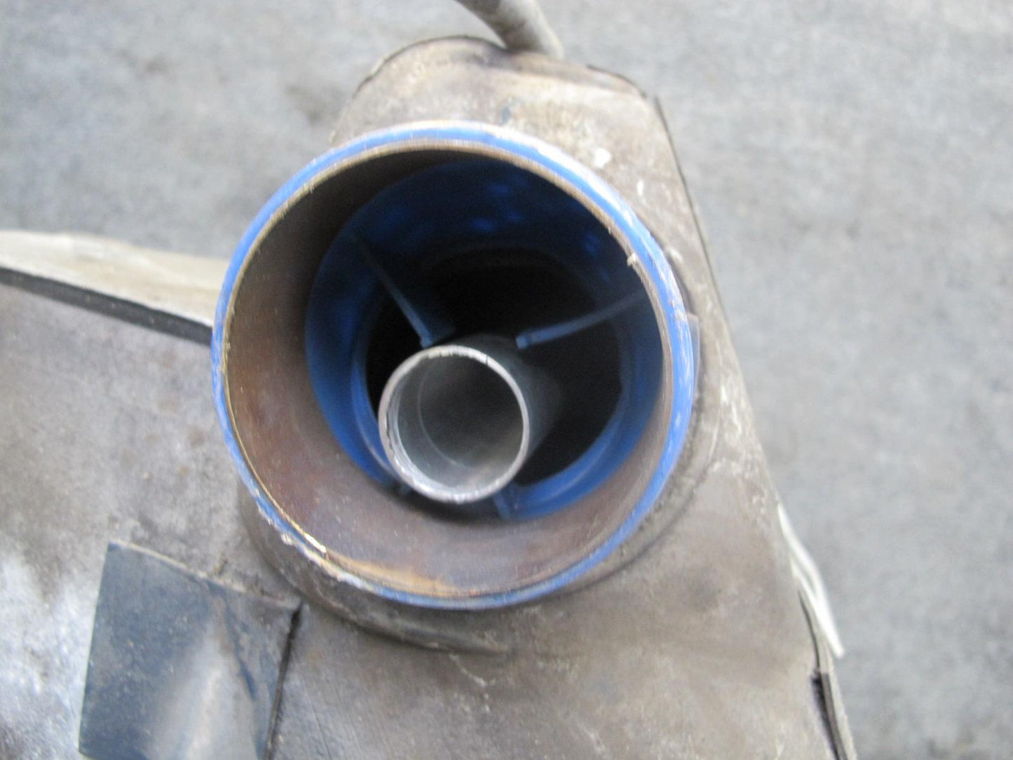 97-98 Chevrolet Corvette C5 Rear Left Gas Fuel Tank Unit 10410831 OEM