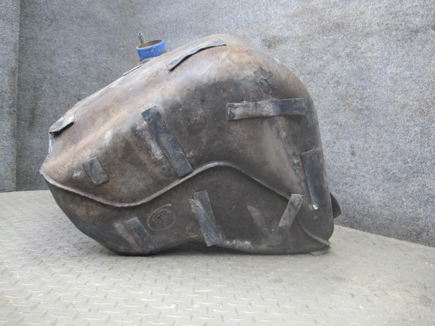 97-98 Chevrolet Corvette C5 Rear Left Gas Fuel Tank Unit 10410831 OEM