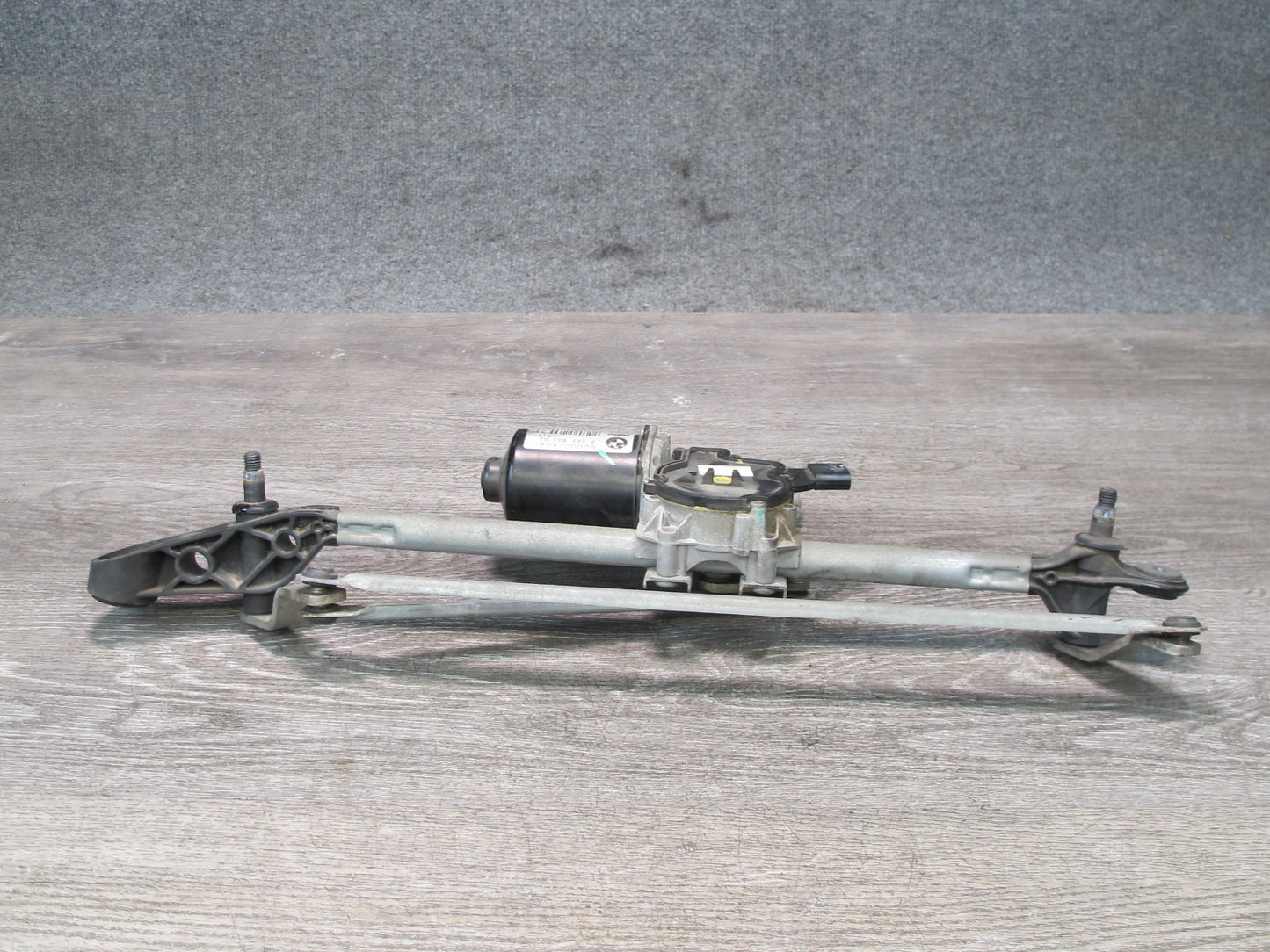 12-16 BMW F30 F31 F32 F34 335i Windshield Wiper Transmission Linkage w Motor OEM