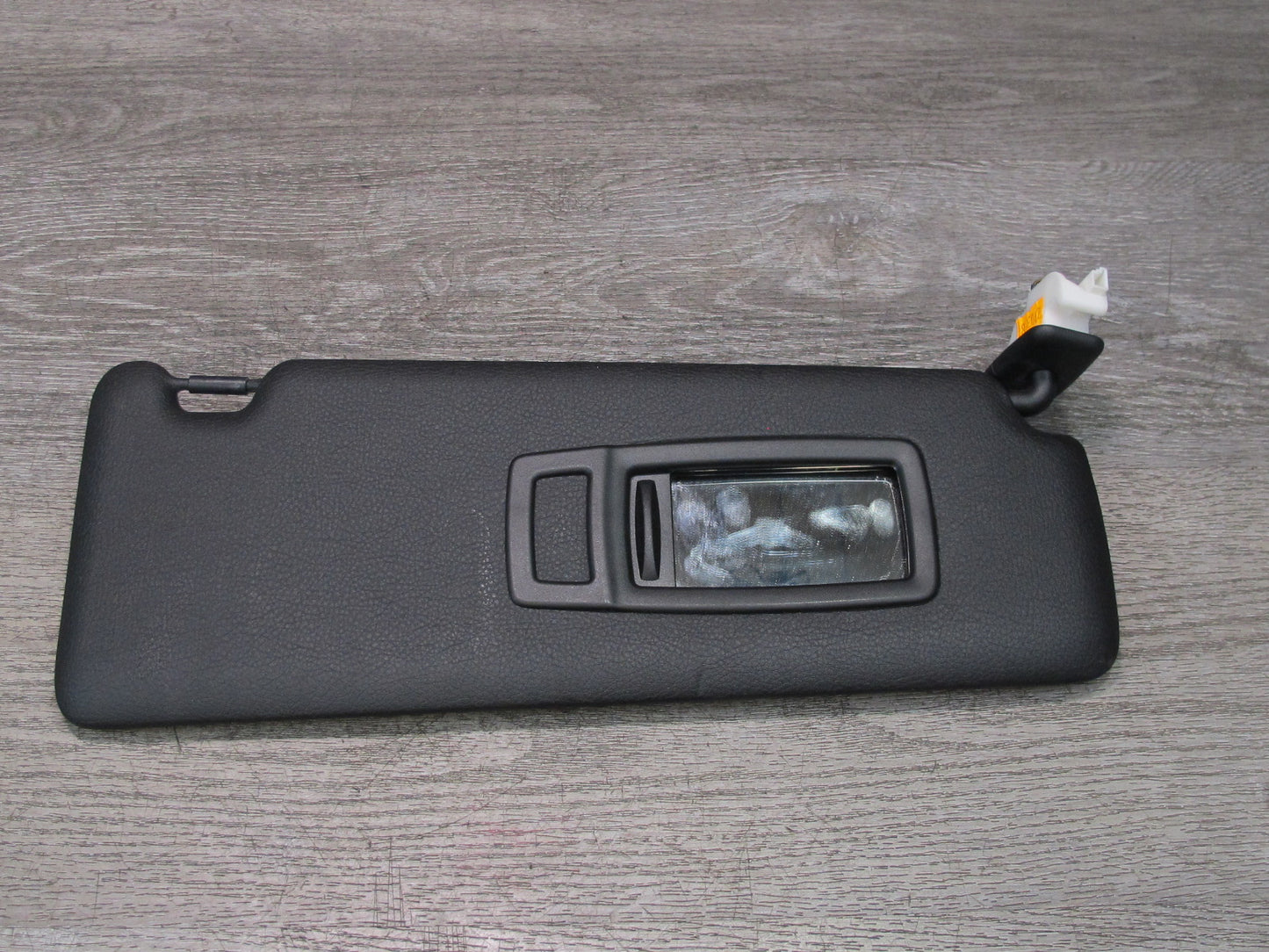 12-18 BMW F30 F31 328i 335i Set of 2 Front Left & Right Sun Visor Black OEM