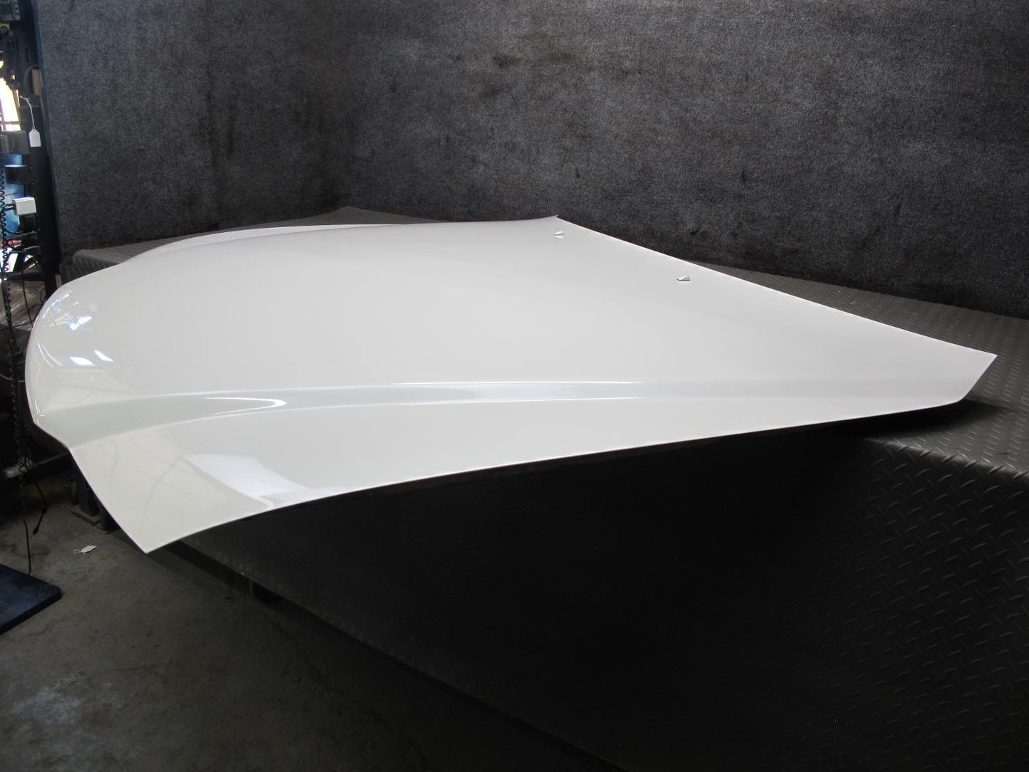 95-97 Toyota Celsior Lexus LS400 Front Hood Bonnet Shell Panel Cover White OEM