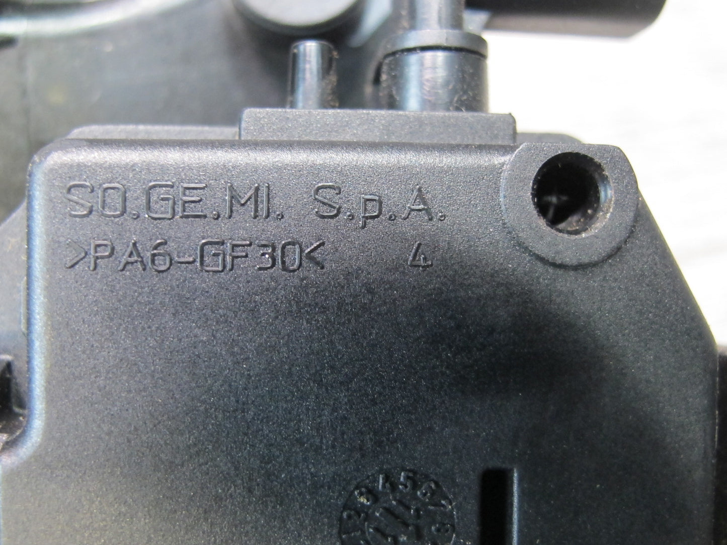 12-18 BMW F30 328i 335i Fuel Tank Filler Door Lid Hinge Actuator OEM