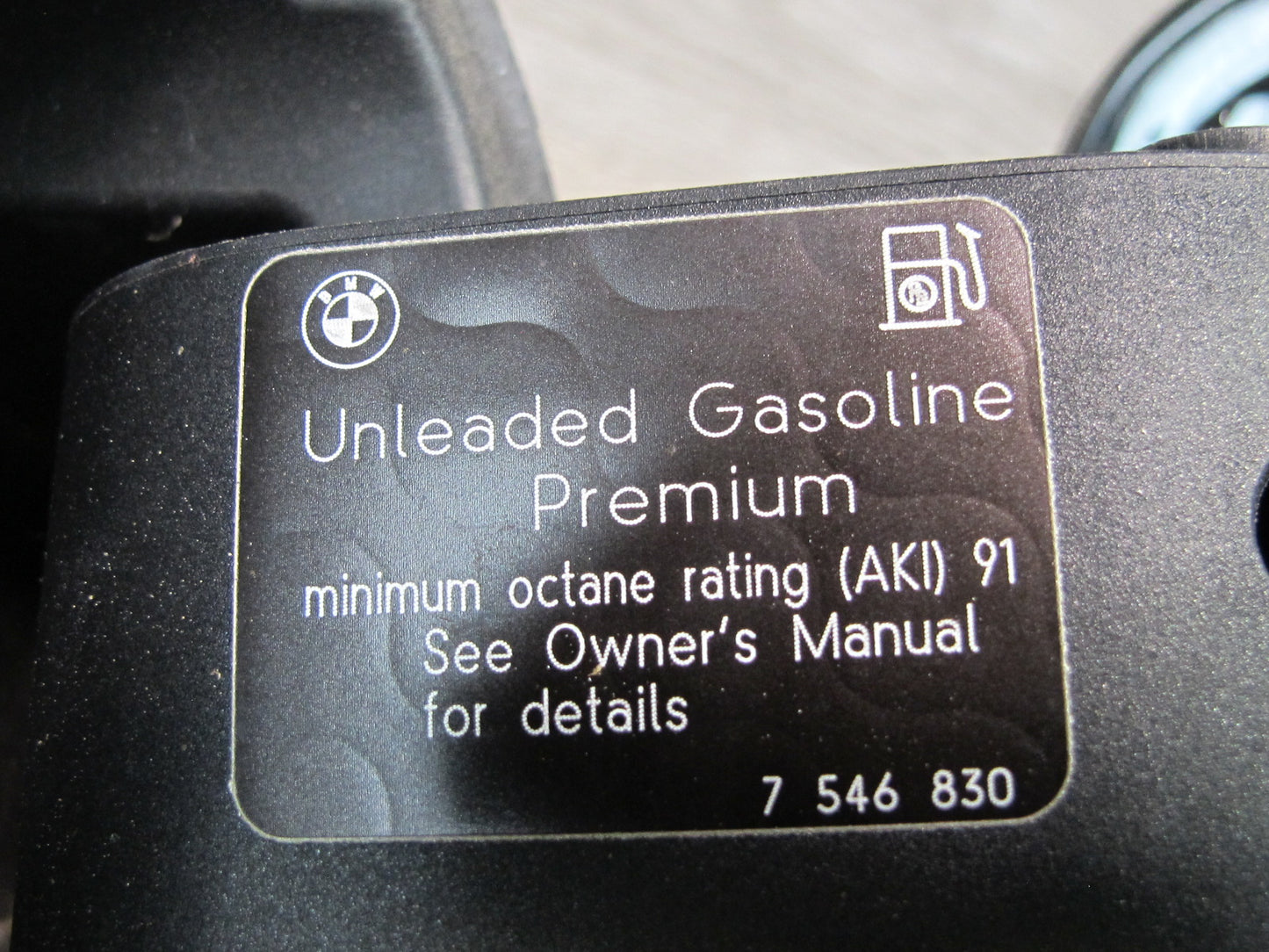 12-18 BMW F30 328i 335i Fuel Tank Filler Door Lid Hinge Actuator OEM