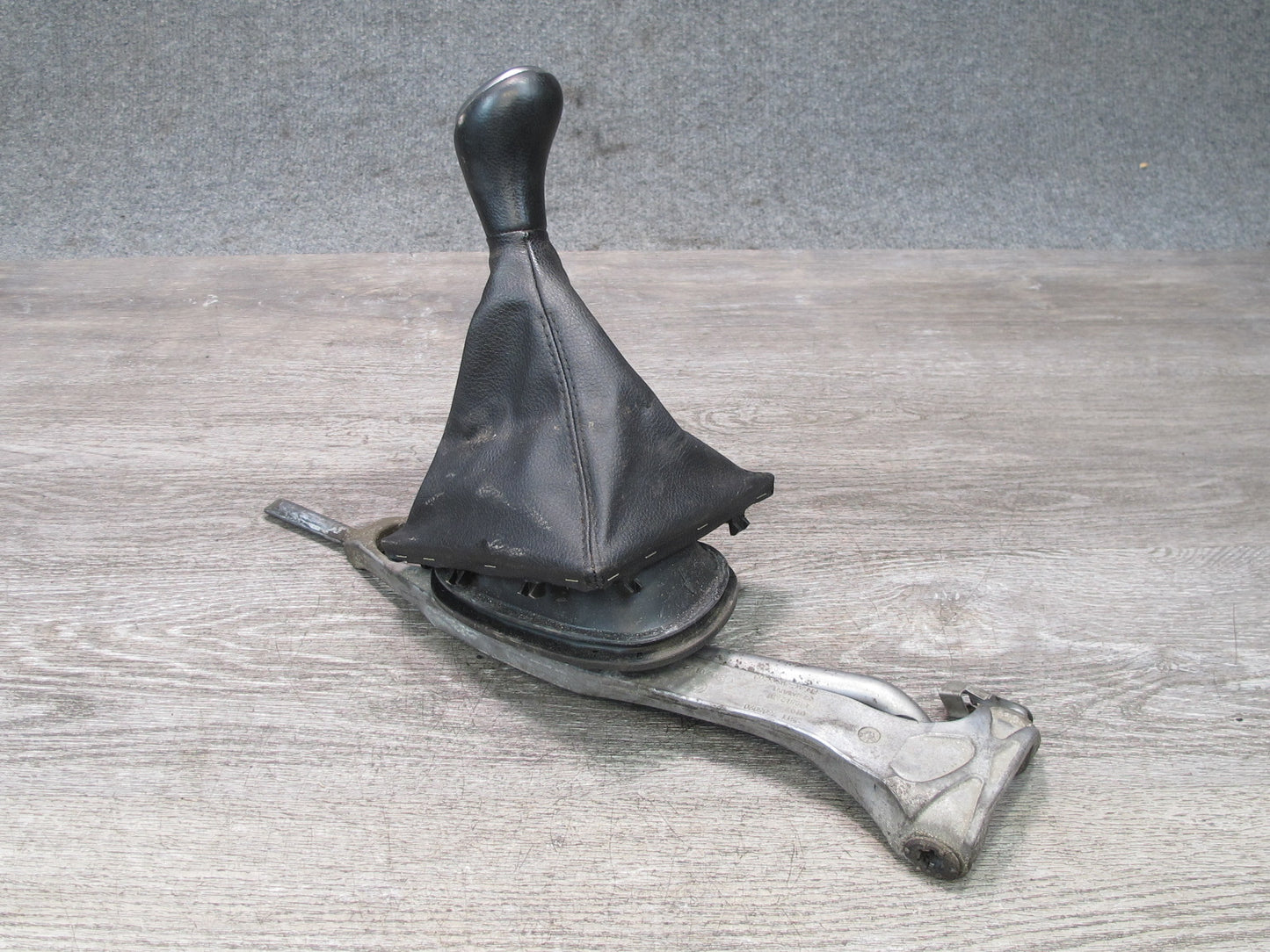 12-15 BMW F32 F33 F30 335i M/T Manual Transmission Shifter Knob Boot Linkage OEM