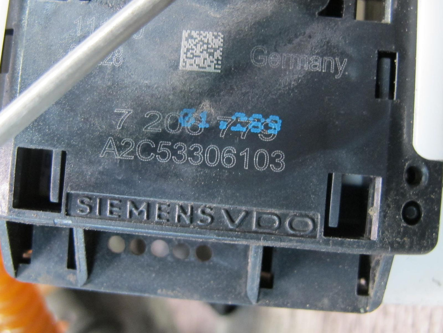 09-16 BMW E89 Z4 35i 35iS N54 Fuel Pump & Pressure Regulator Assembly OEM