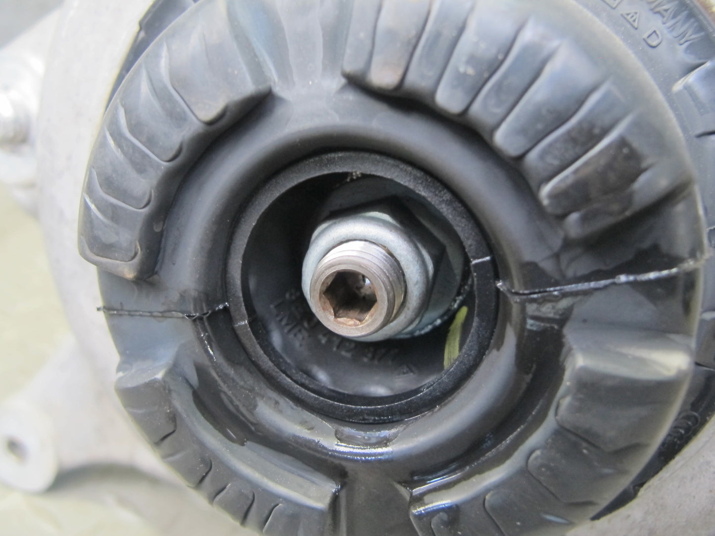 10-16 Audi B8 A4 S4 AWD Adaptive Front Left & Right Strut Shock Absorber Set OEM