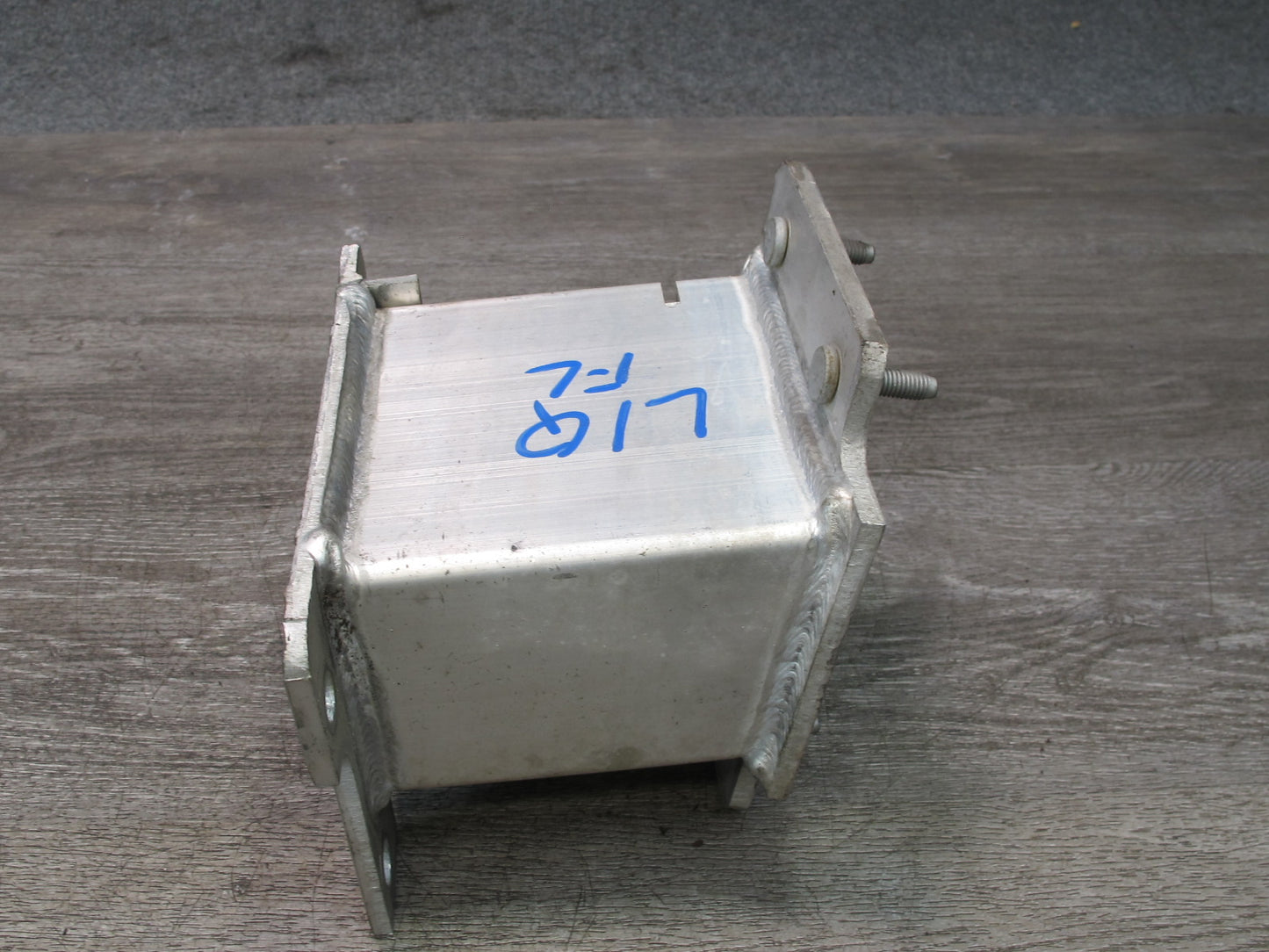 2013-2015 Infiniti JX35 QX60 Front Bumper Impact Reinforcement Bar Bracket Set