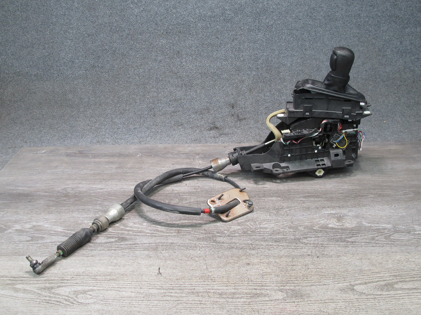 2014-2015 Infiniti QX60 Automatic Transmission Floor Gear Shifter Selector Assy